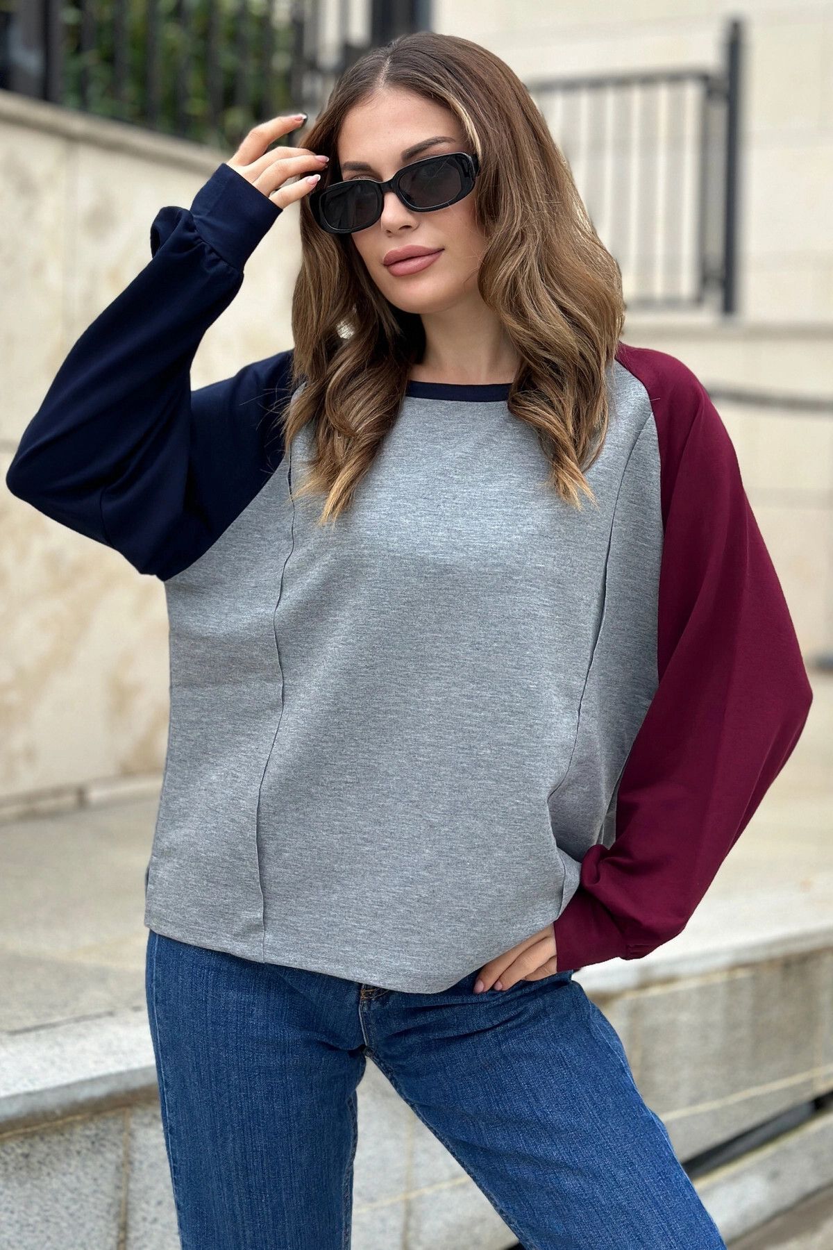 New Laviva Kadın Gri Uzun Balon Kol, Yuvarlak Yaka, Kolları Double Color Block Basic Sweatshirt Bluz