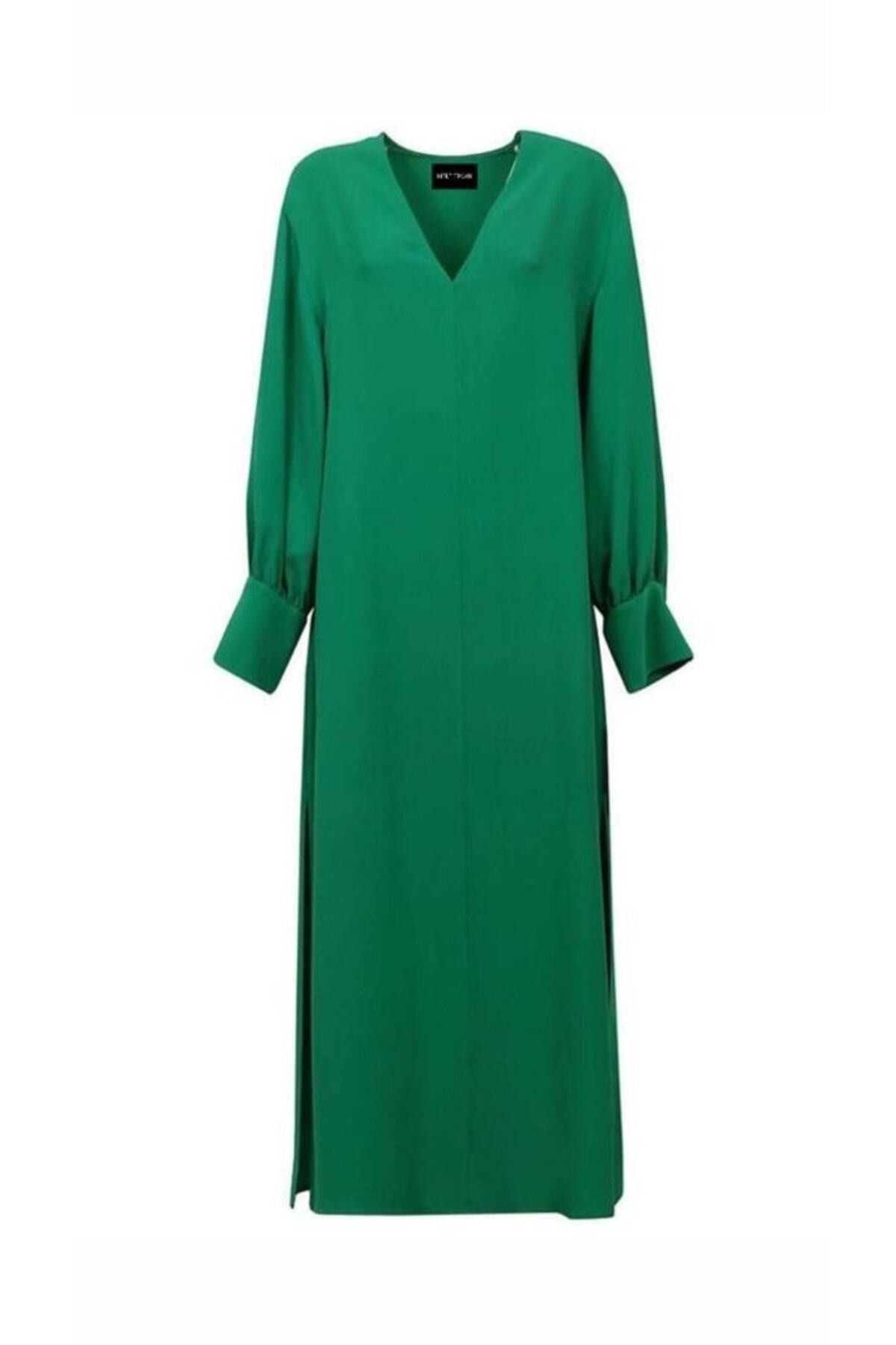 Mert Erkan V-yakalı Yeşil Düz & Yırtmaçlı Krep Elbise