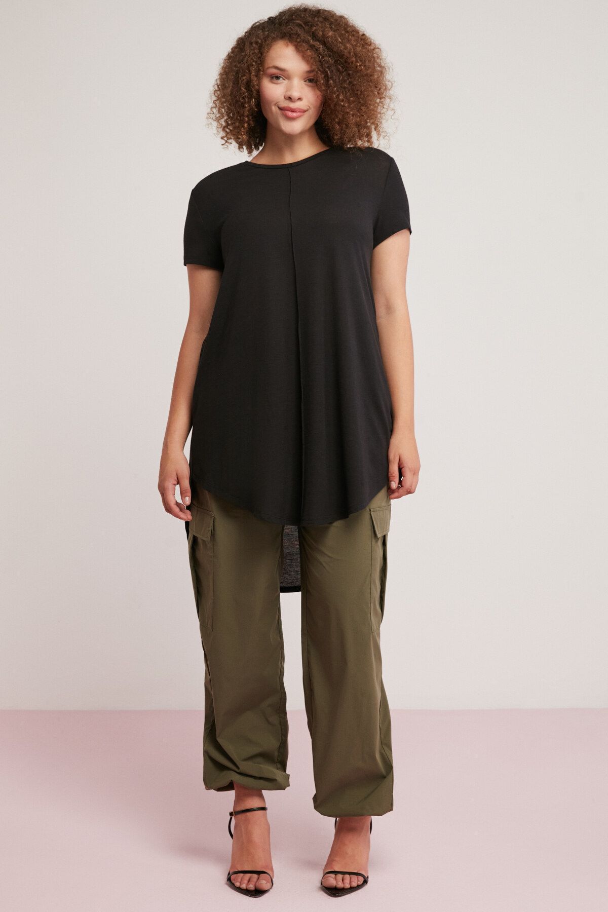 ETHIQUET Rachelle Kadın Asimetrik Kesim Viskon Karışımlı Dökümlü Siyah Büyük Beden T-shirt
