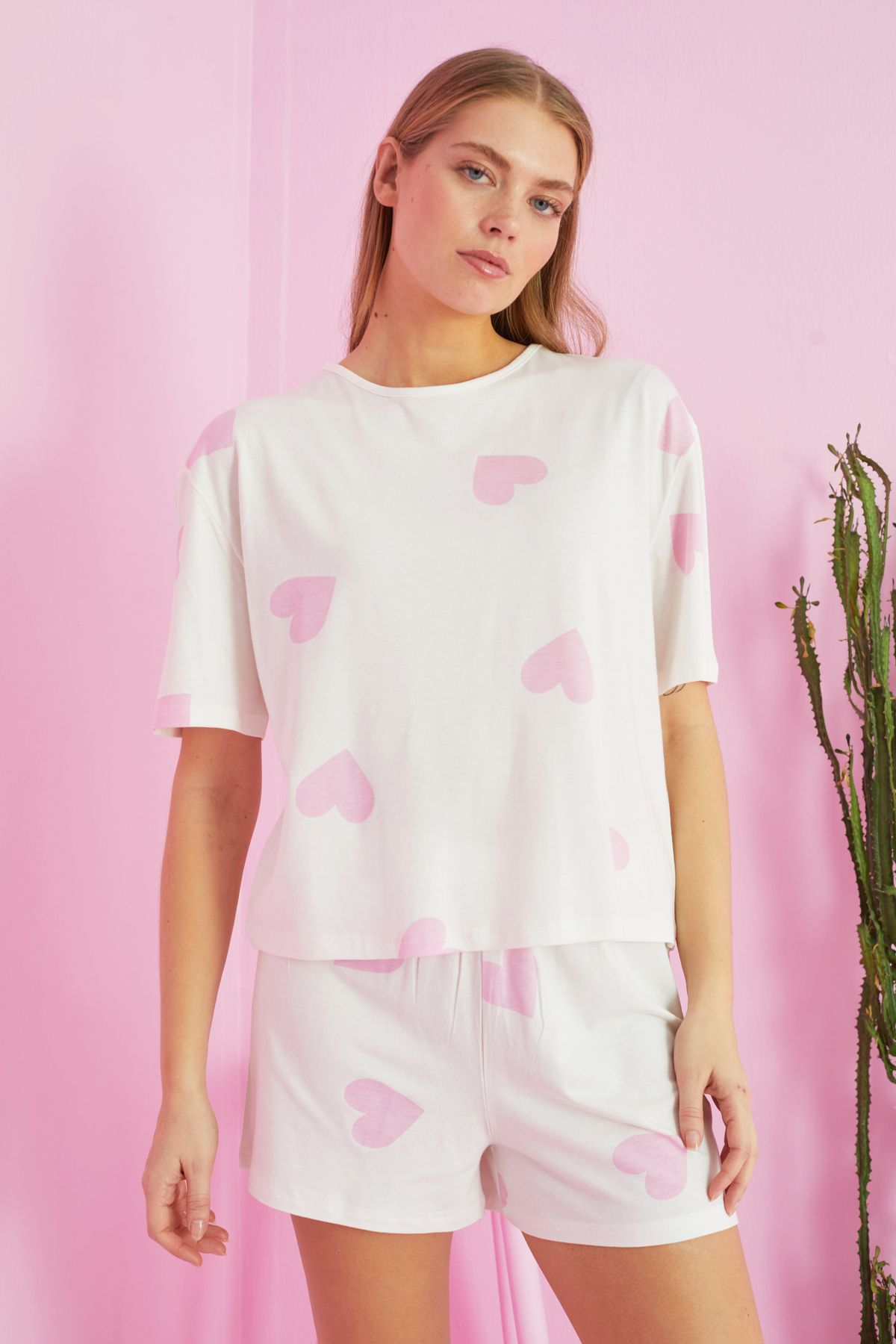 Siyah İnci ekru pembe kalp desenli Örme Pamuklu Şort-Pijama Takım