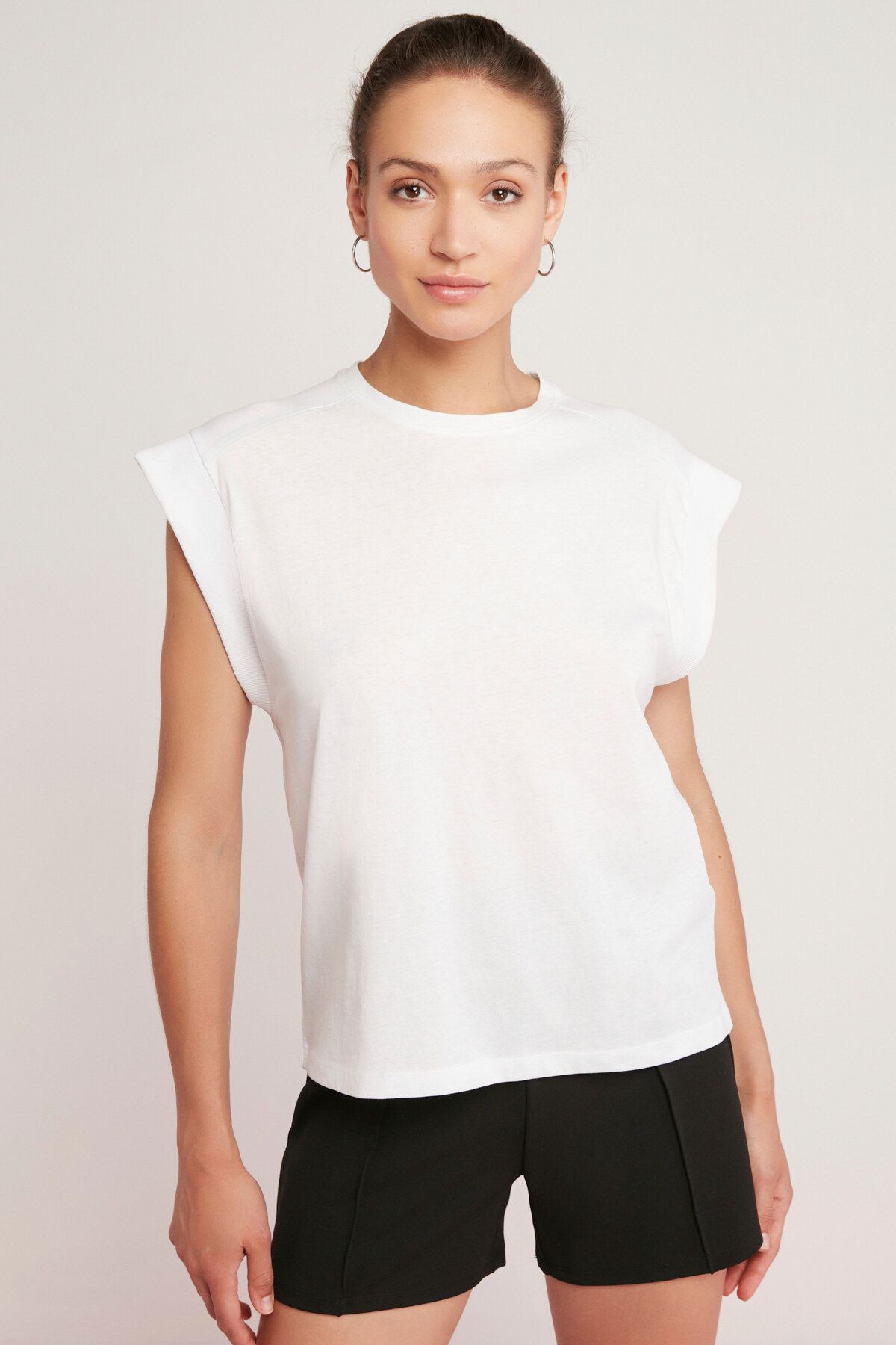 ETHIQUET Lorı Kadın 100% Pamuk Yarasa Kol Yuvarlak Yaka Beyaz T-shirt