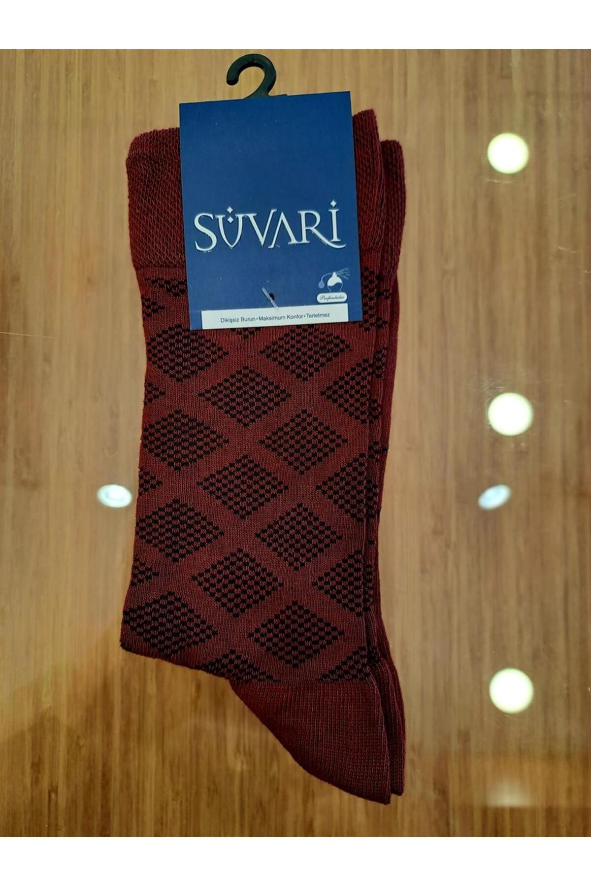 SÜVARİ Süvari Dikişsiz Burun Kırmızı Desenli Çorap