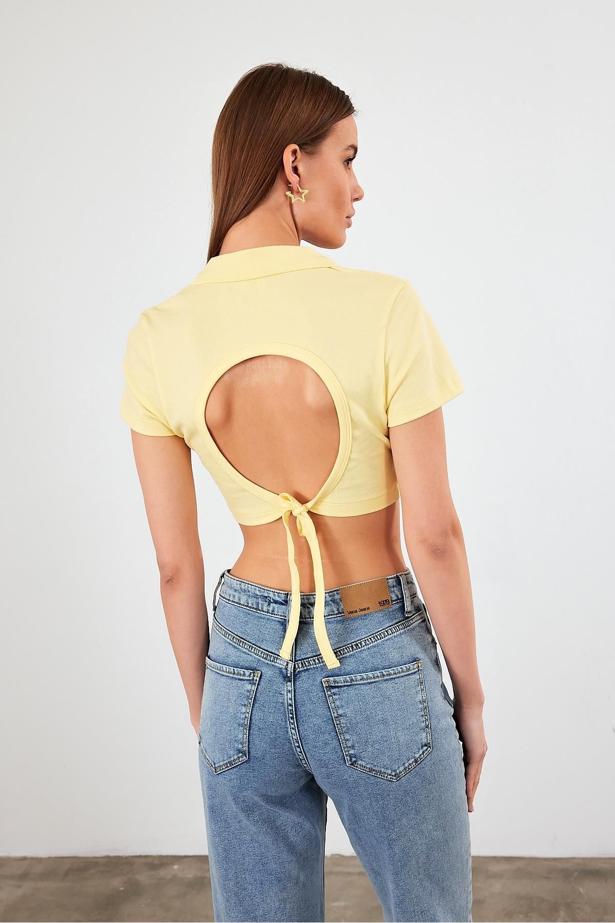 VENA Kadın Maia Sarı Polo Yakalı Sırtı Detaylı Tişört