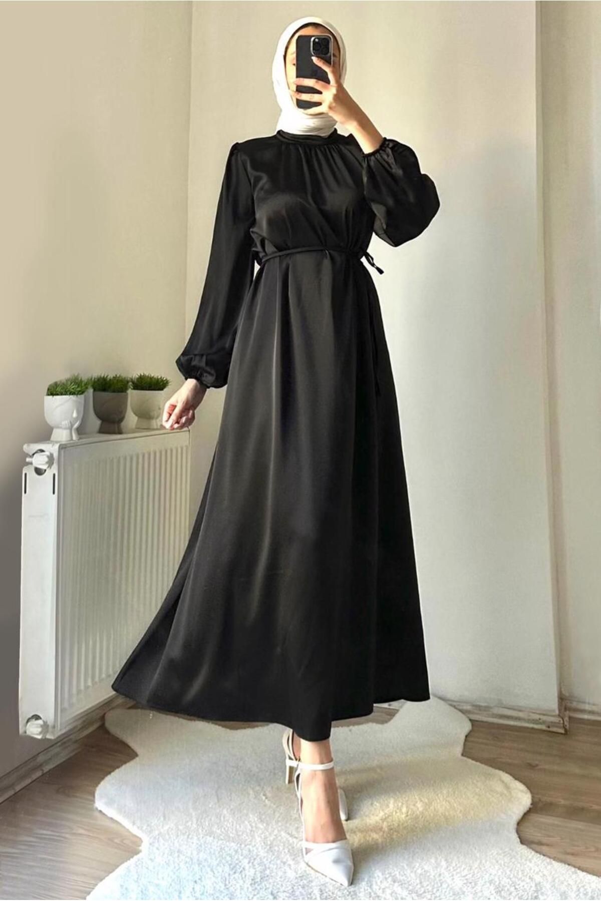 TRENDTESETTÜR Kadın Siyah Kuşaklı Saten Abiye Elbise T 4242