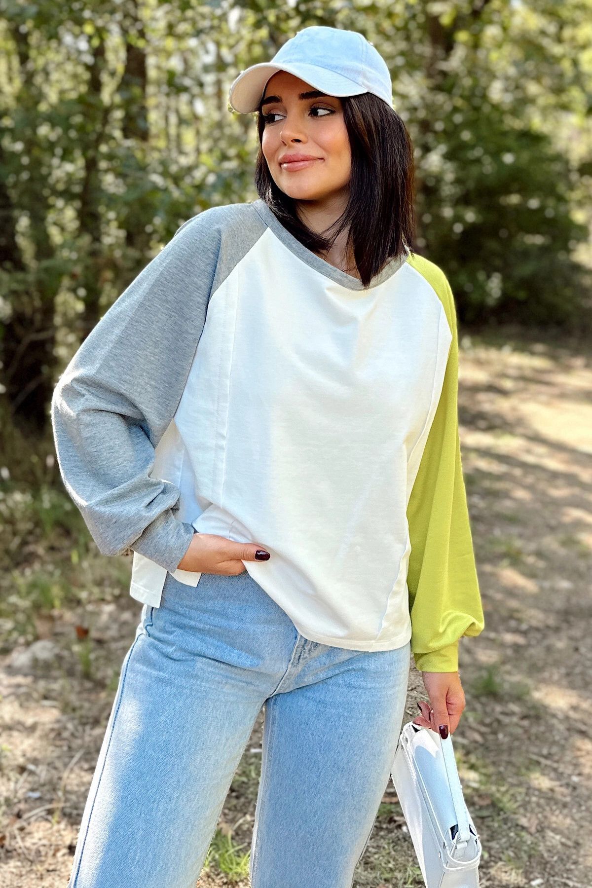 New Laviva Kadın Beyaz Uzun Balon Kol, Yuvarlak Yaka, Kolları Double Color Block Basic Sweatshirt Bluz