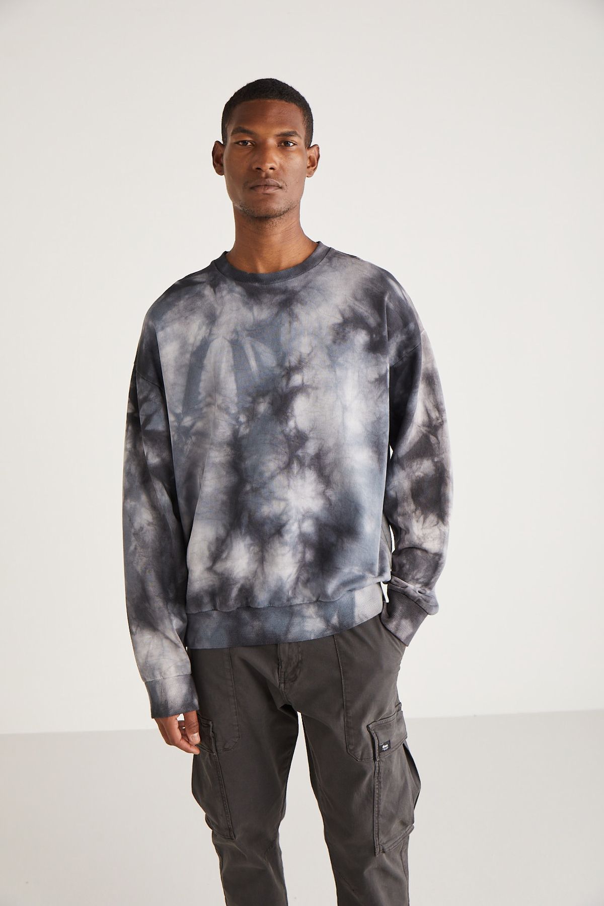GRIMELANGE Byron Erkek Bisiklet Yaka Batik Desenli Antrasit Sweatshirt
