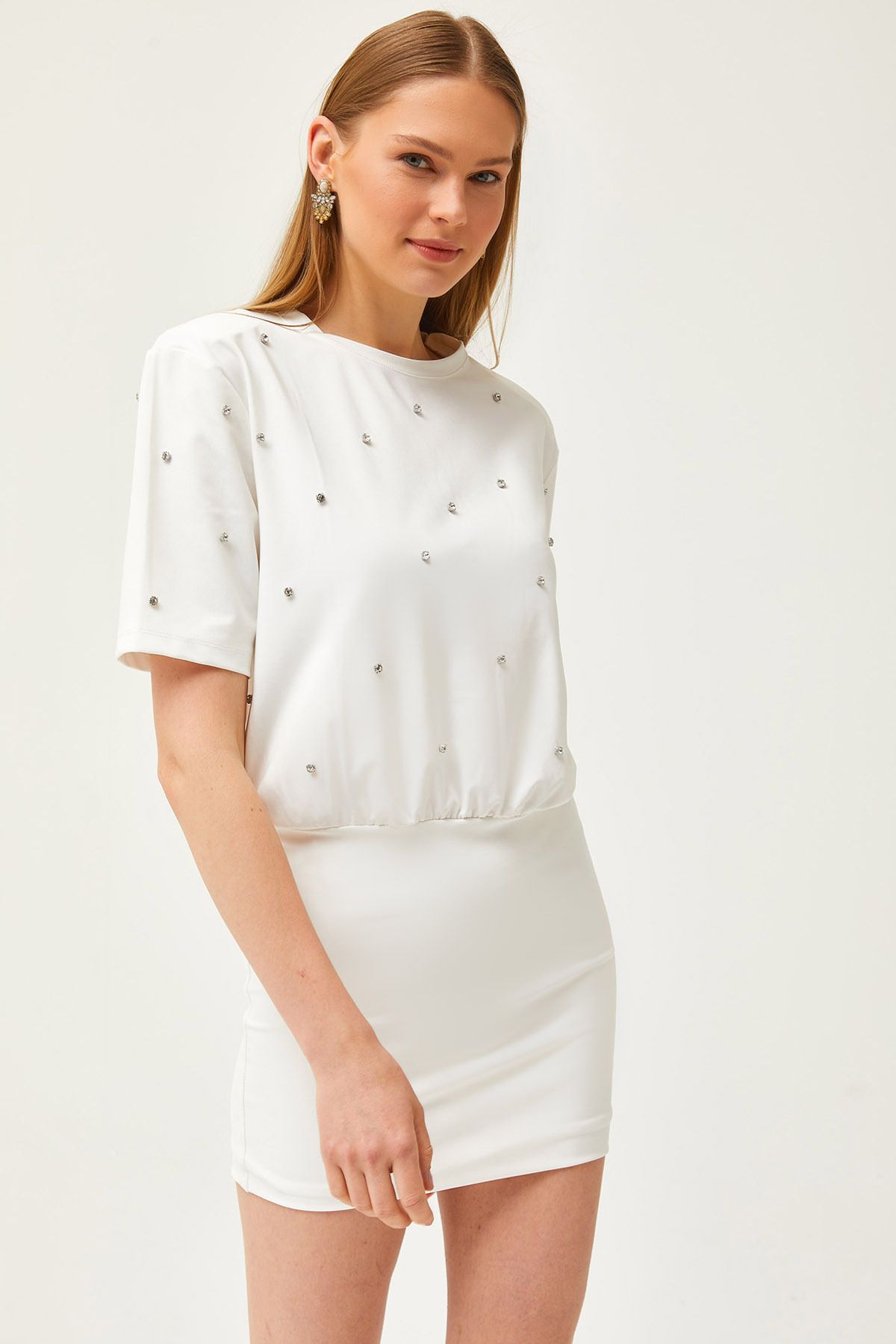 Olalook Kadın Beyaz Eteği Çift Kat Vatkalı Taşlı Mini Elbise ELB-19002122