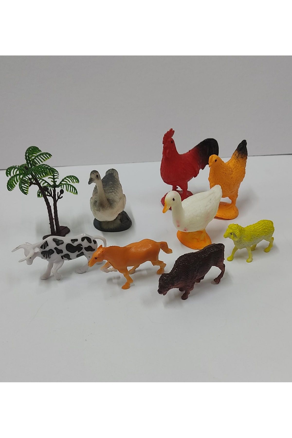 Tower Toys Oyuncak Küçük Boy Çiftlik Hayvanları 8 Parça Tavuk Horoz Ördek Kaz Koyun İnek At Boğa