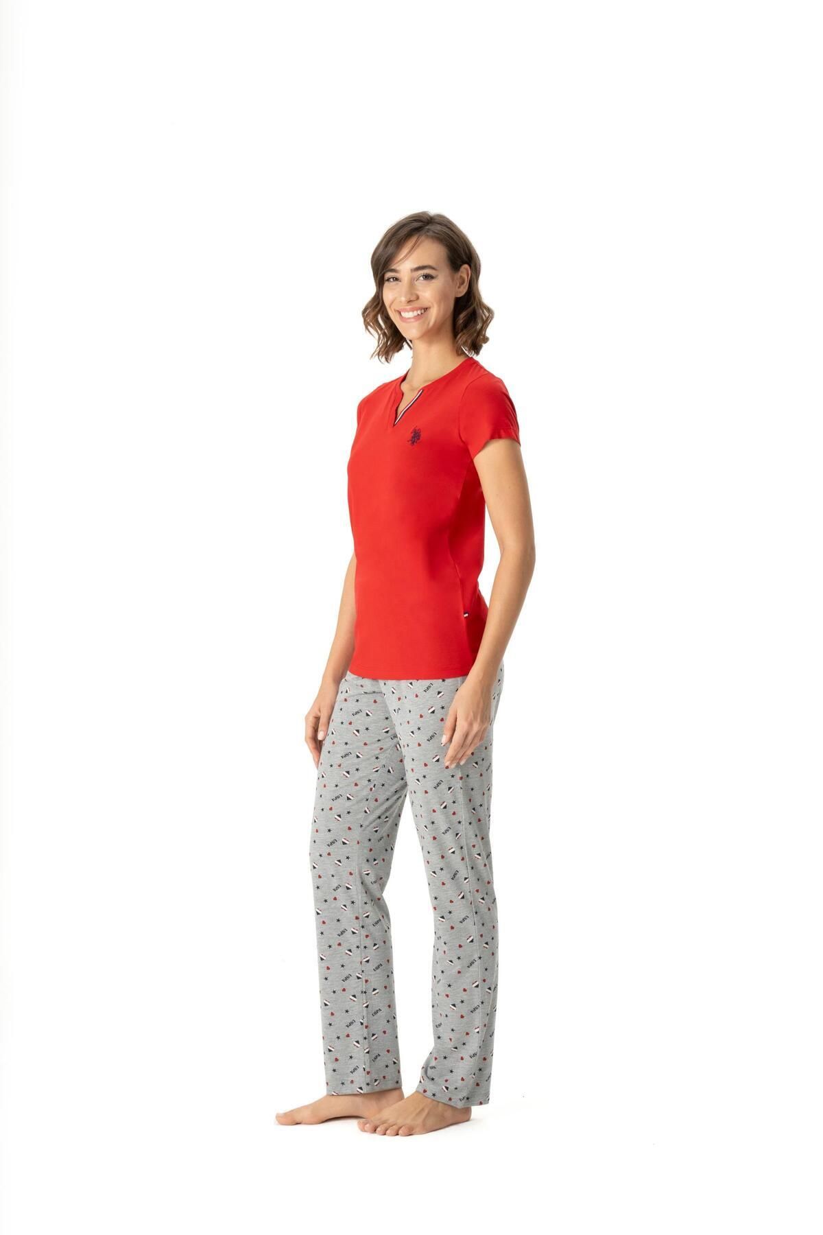 U.S. Polo Assn. U.S. Polo Assn. Kadın Kırmızı V Yaka Tişört Uzun Pijama Altı 2'li Pijama Takımı