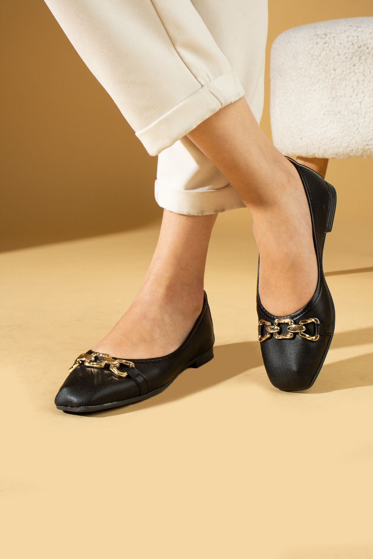 Pembe Potin Kadın Babet Siyah Tokalı Hafif Rahat Taban Şık Günlük Ayakkabı