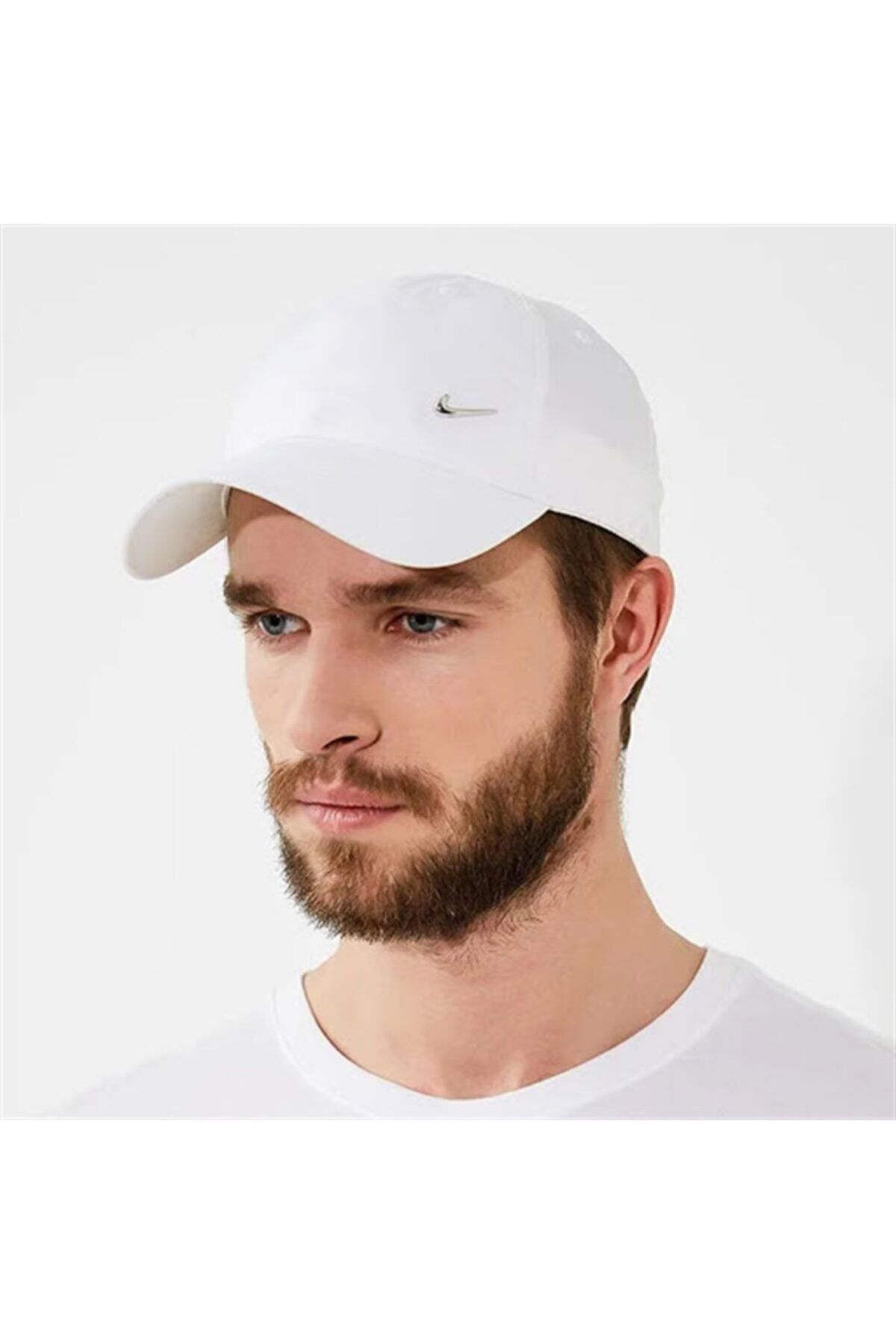 Nike Metal Swoosh Ayarlanabilir Şapka 943092-100v1