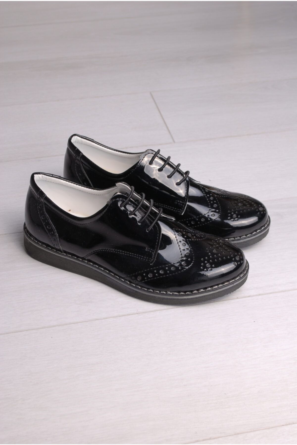 Rıdvan Çelik Erkek Çocuk Siyah Rugan Bağcıklı Klasik Ayakkabı