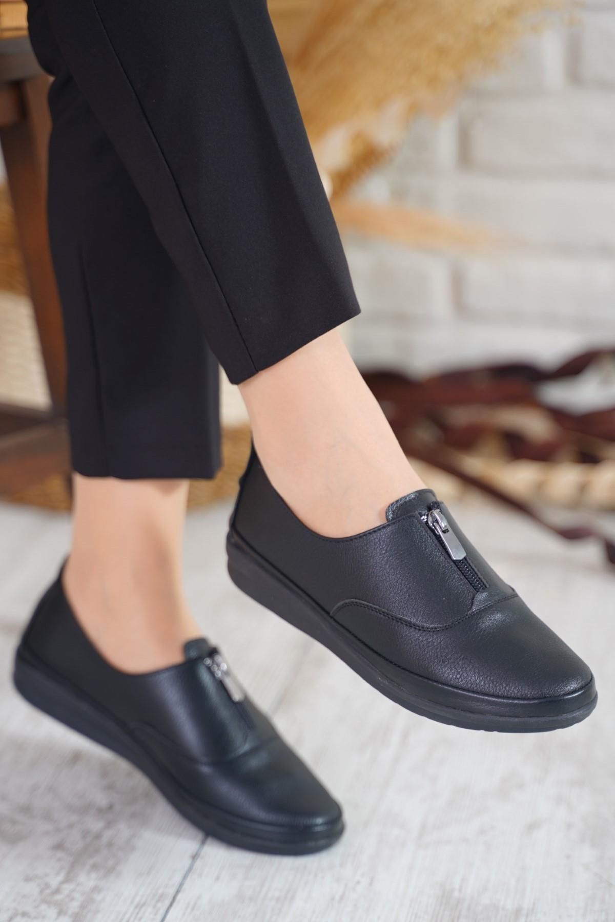 Moda Pie Rhea Önü Fermuarlı Kadın Ortapedik Ayakkabı Siyah Cilt