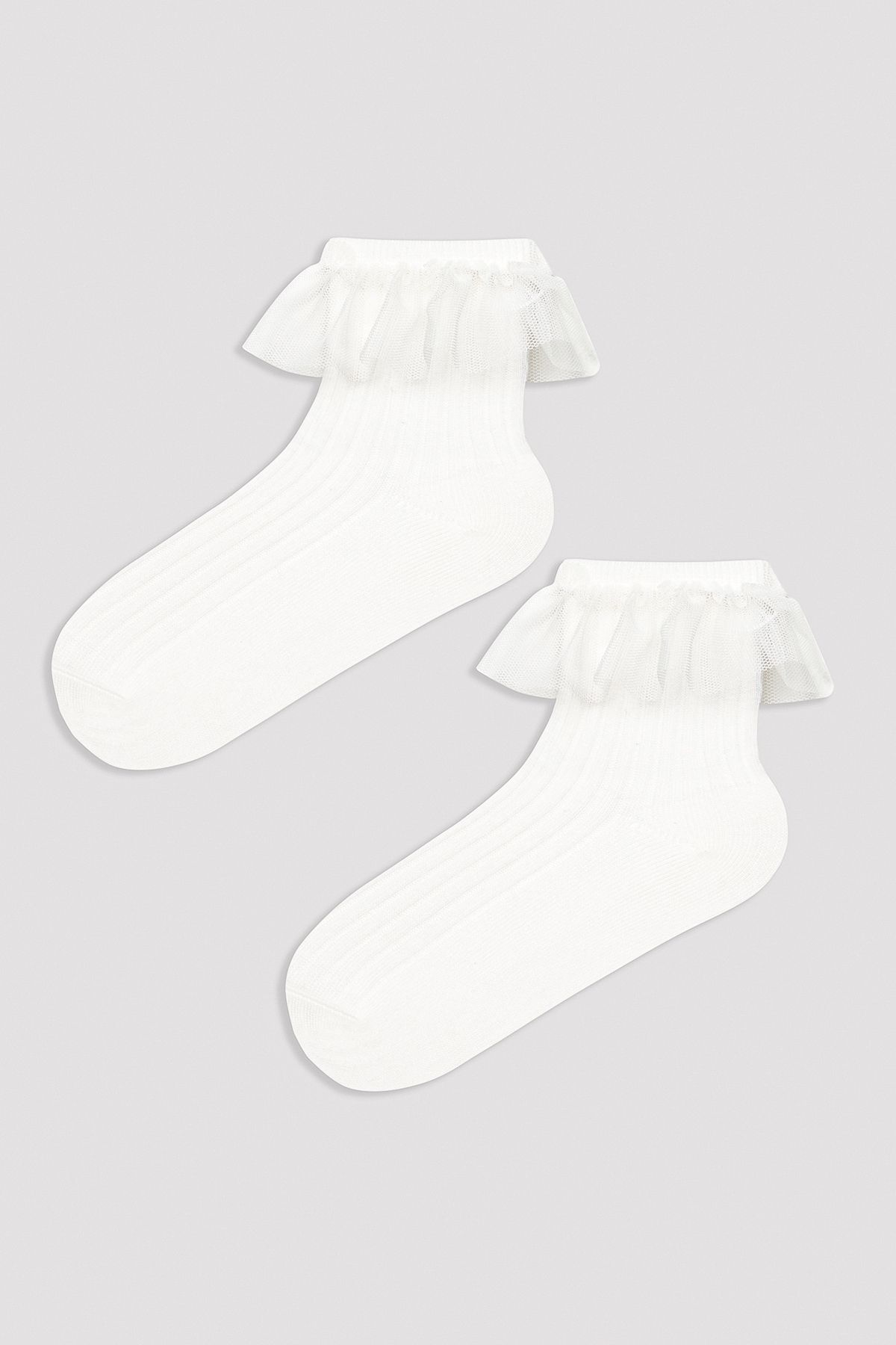 Penti Kız Çocuk Beyaz Fırfır Detaylı Soket Çorap