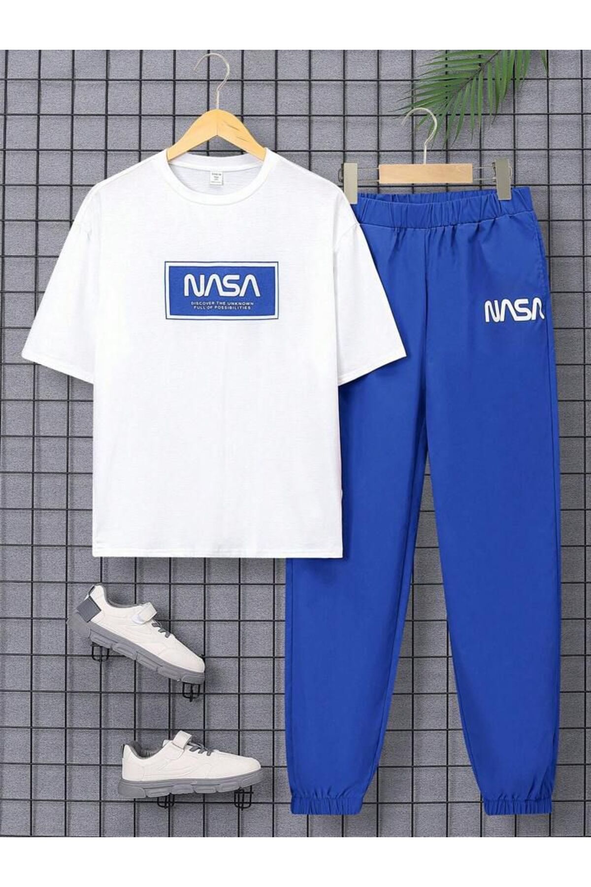 MORNİNG KİDS Erkek Çocuk Yazlık Kumaş NASA Baskılı Beyaz-Saks Mavi Tişört-Eşofman Takım