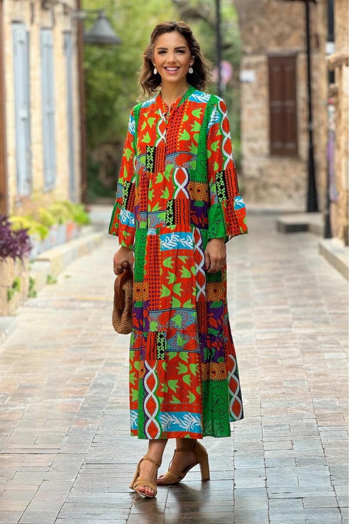 Nevin Kaya Moda Renkli Cümbüş Desenli %100 Pamuk Yazlık Elbise