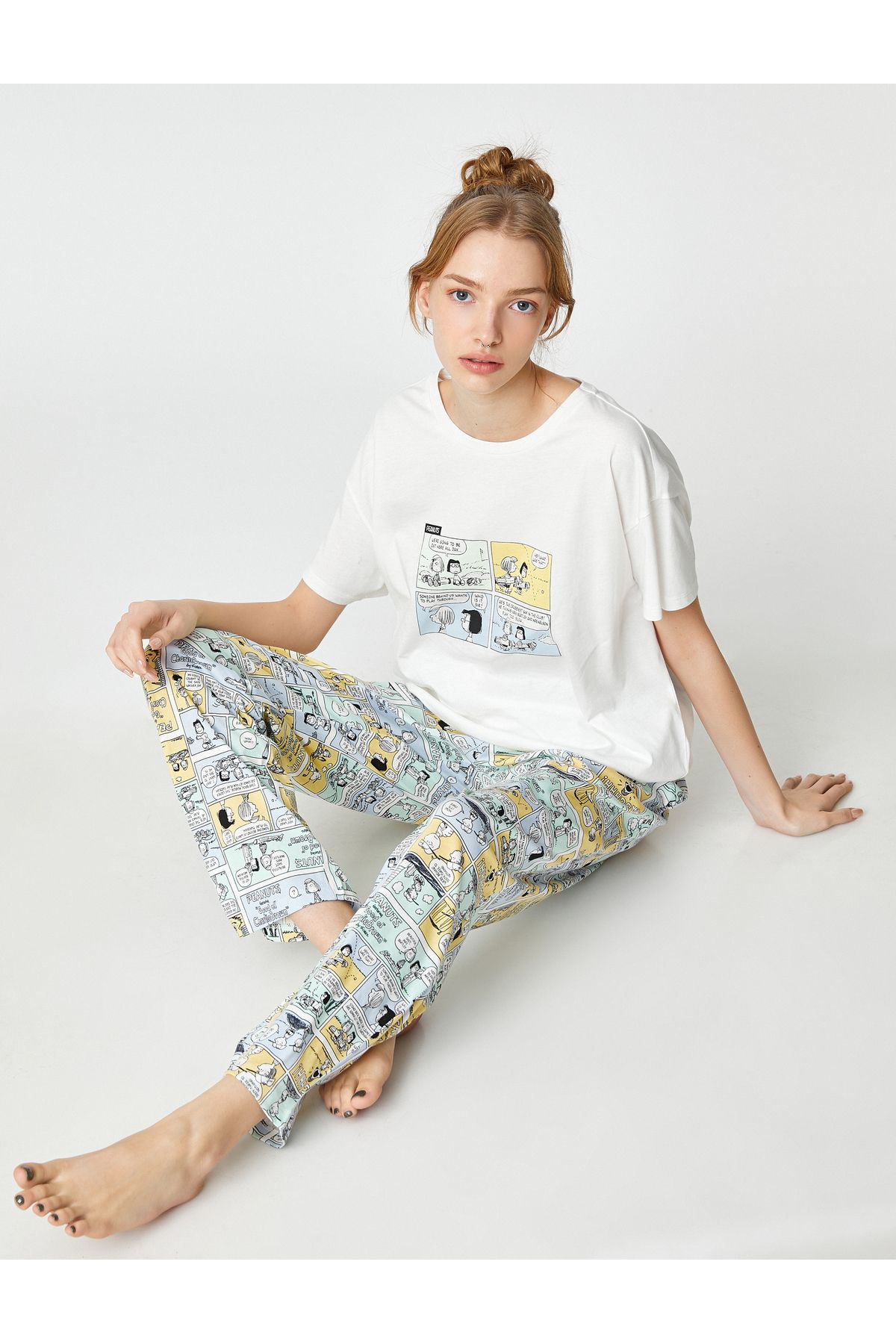 Koton Pamuklu Pijama Takımı Snoopy Lisanslı Baskılı Kısa Kollu
