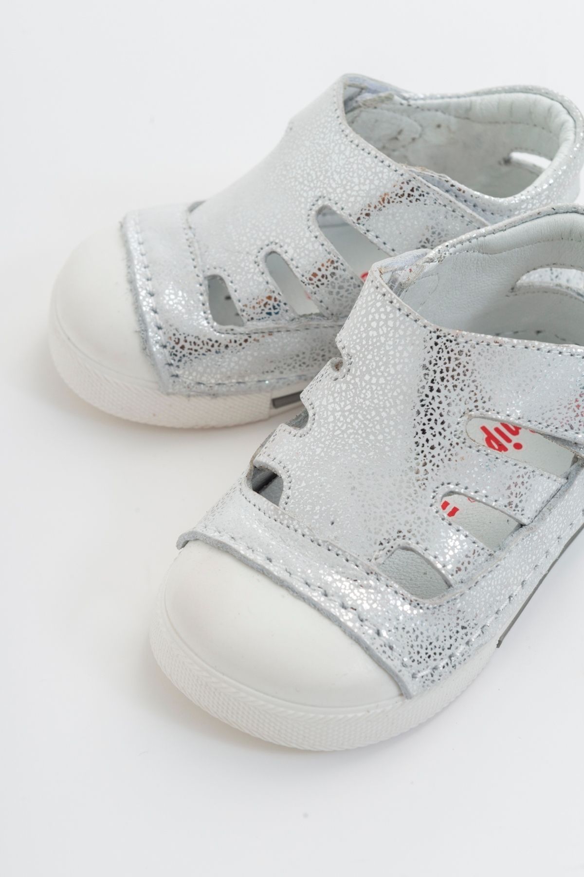 mnpc Unisex Çocuk Gümüş Deri Ortopedik Destekli Ilk Adım Ayakkabı