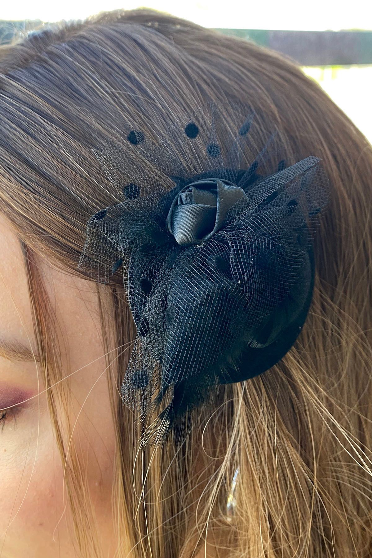 Takıştır Siyah Renk Çiçek Detaylı Mini Nikah Şapkası/Vualet Şapka Pens Detaylı Toka