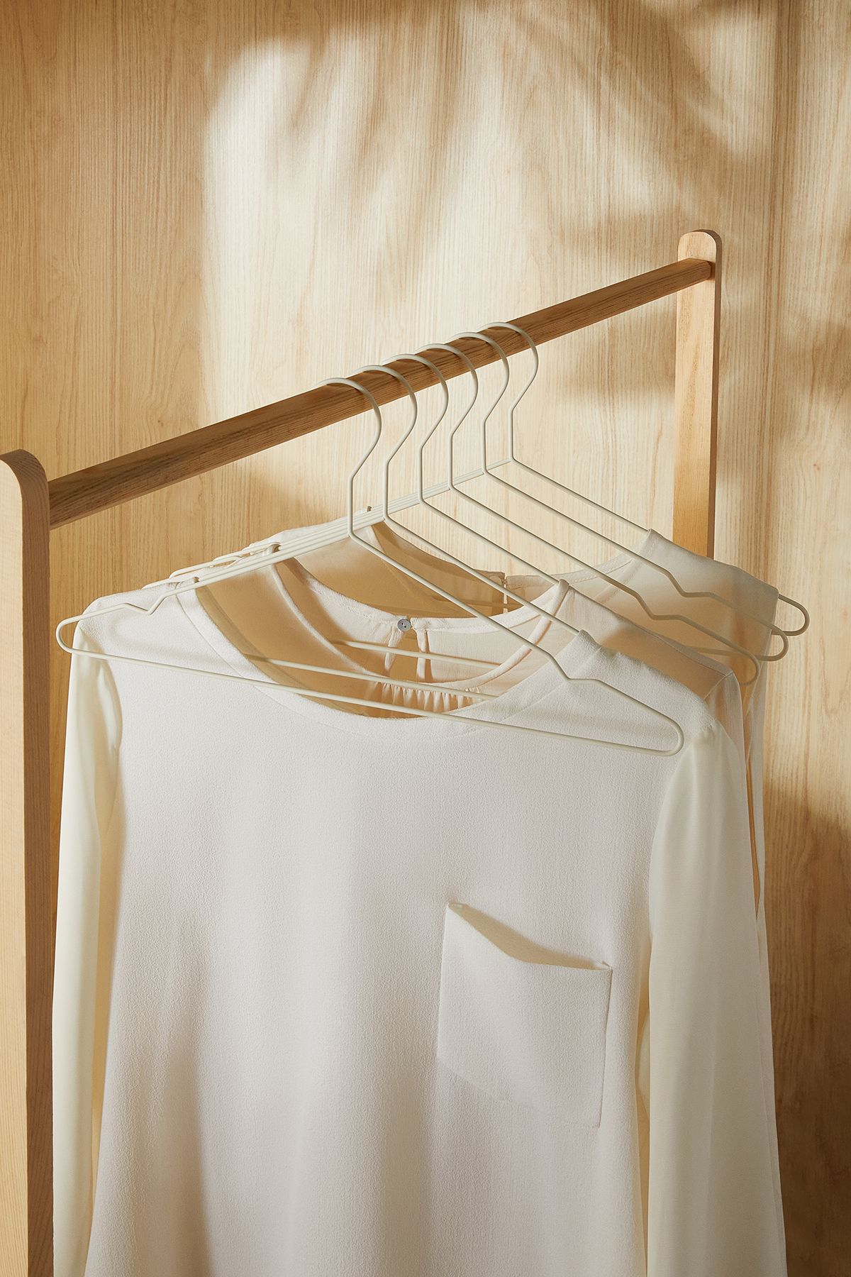 Ocean Home Textile 6 Adet Mat Beyaz Metal Elbise Kıyafet Askısı, Giysi Askısı, Kauçuk Kaplamalı