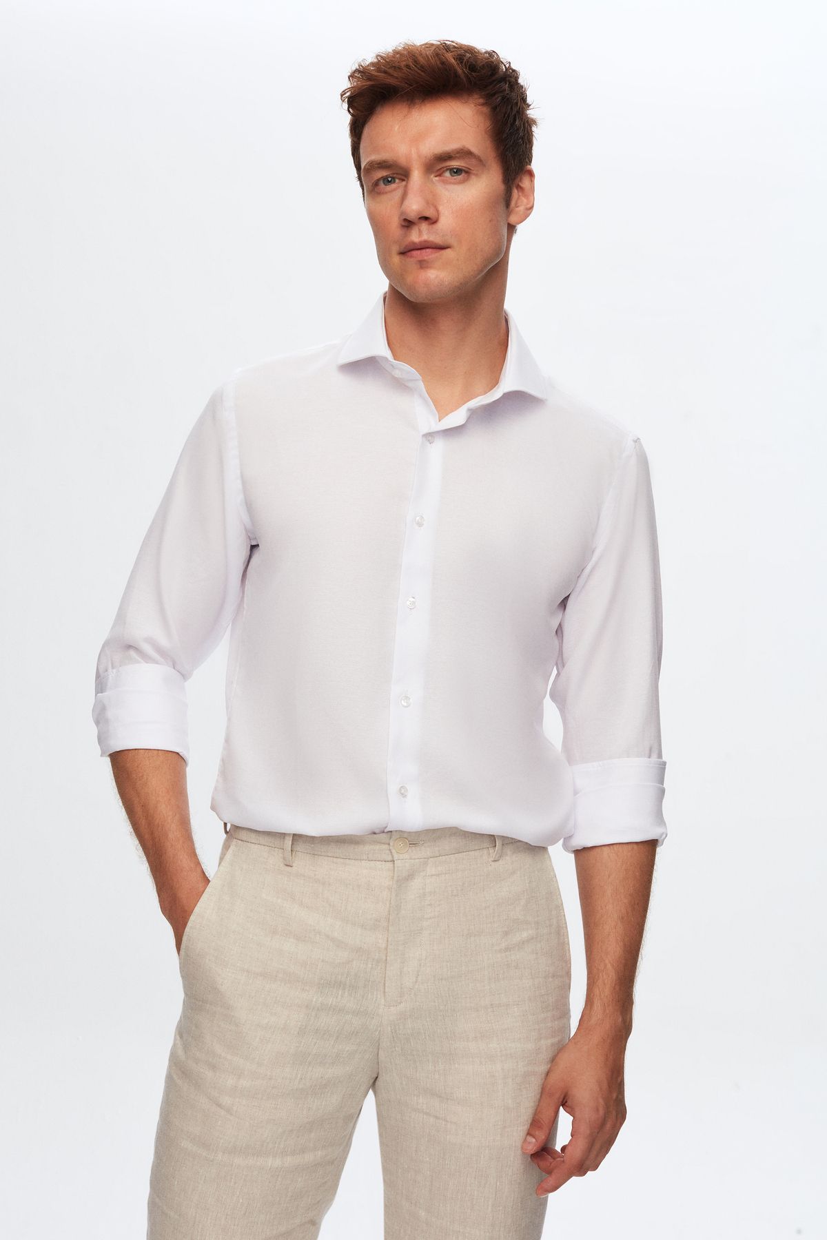 D'S Damat Slim Fit Beyaz Italyan Yaka Armürlü Gömlek
