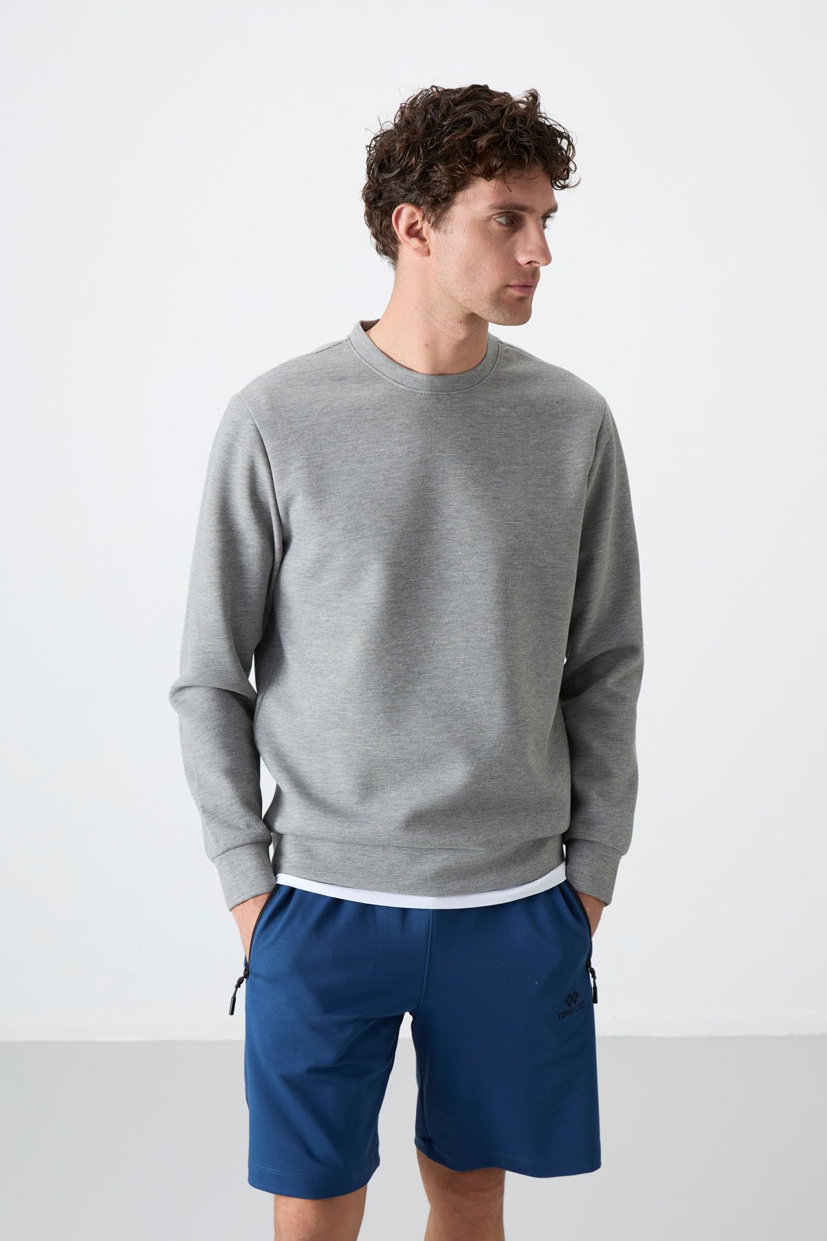 TOMMY LIFE Gri Melanj Erkek Basic O Yaka Rahat Form Sweatshirt - 88053