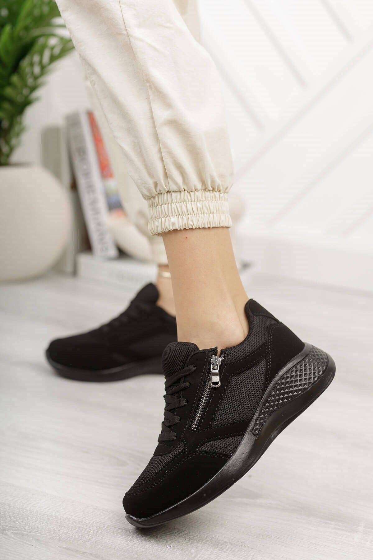 Rimex Kadın Siyah Simli Fermuarlı Sneaker Günlük Ayakkabı