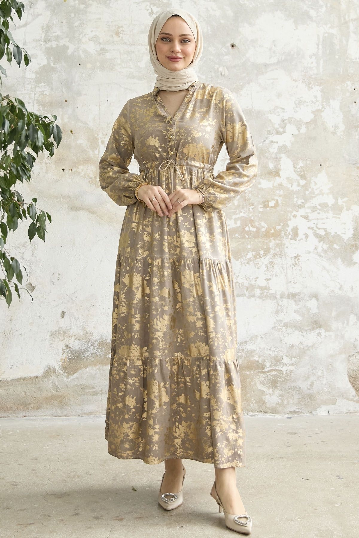InStyle Gold Varaklı Yaprak Desen Elbise - Bej