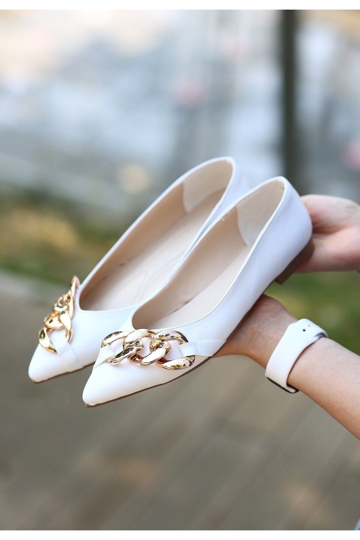 Mini Club Popi Beyaz Cilt Zincirli Babet Ayakkabı