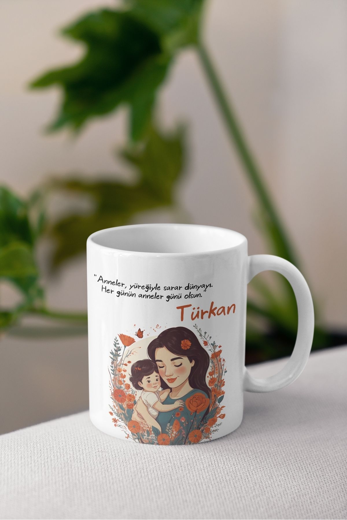 Sionar Türkan İsimli Kişiye Özel Anneler Gününe Hediye Porselen Kupa Bardak