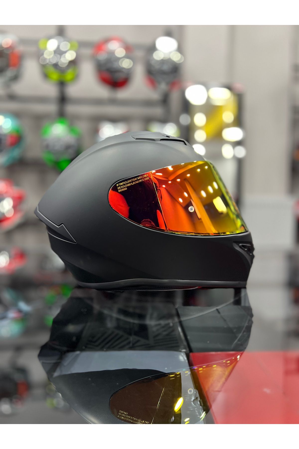 Shiro MATT SİYAH KAPALI KASK  GOLD VİZÖR motozilla