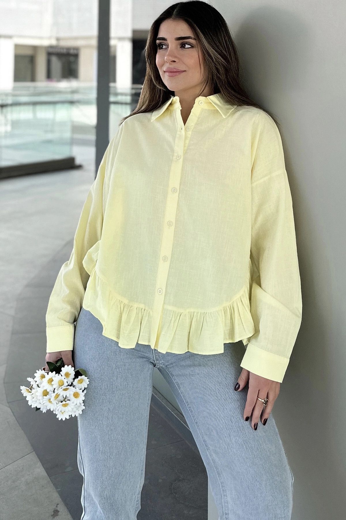 New Laviva Kadın Sarı Eteği Fırfır Ve Yırtmaç Detaylı, Terletmez Rahat Kumaş, Salaş Gömlek