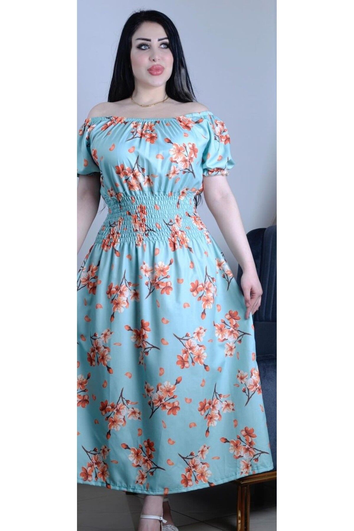 Butik Kadın Büyük Beden İlkbahar Coşkusu Veren Çiçekli Elbise