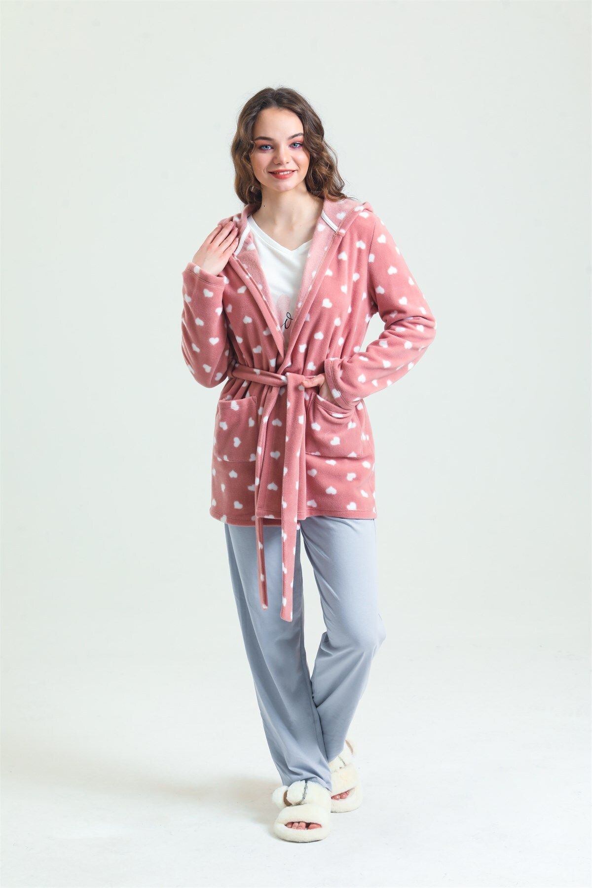 Magic Form Kalp Desenli 3lü Polar Kadın Pijama Takımı - 37680