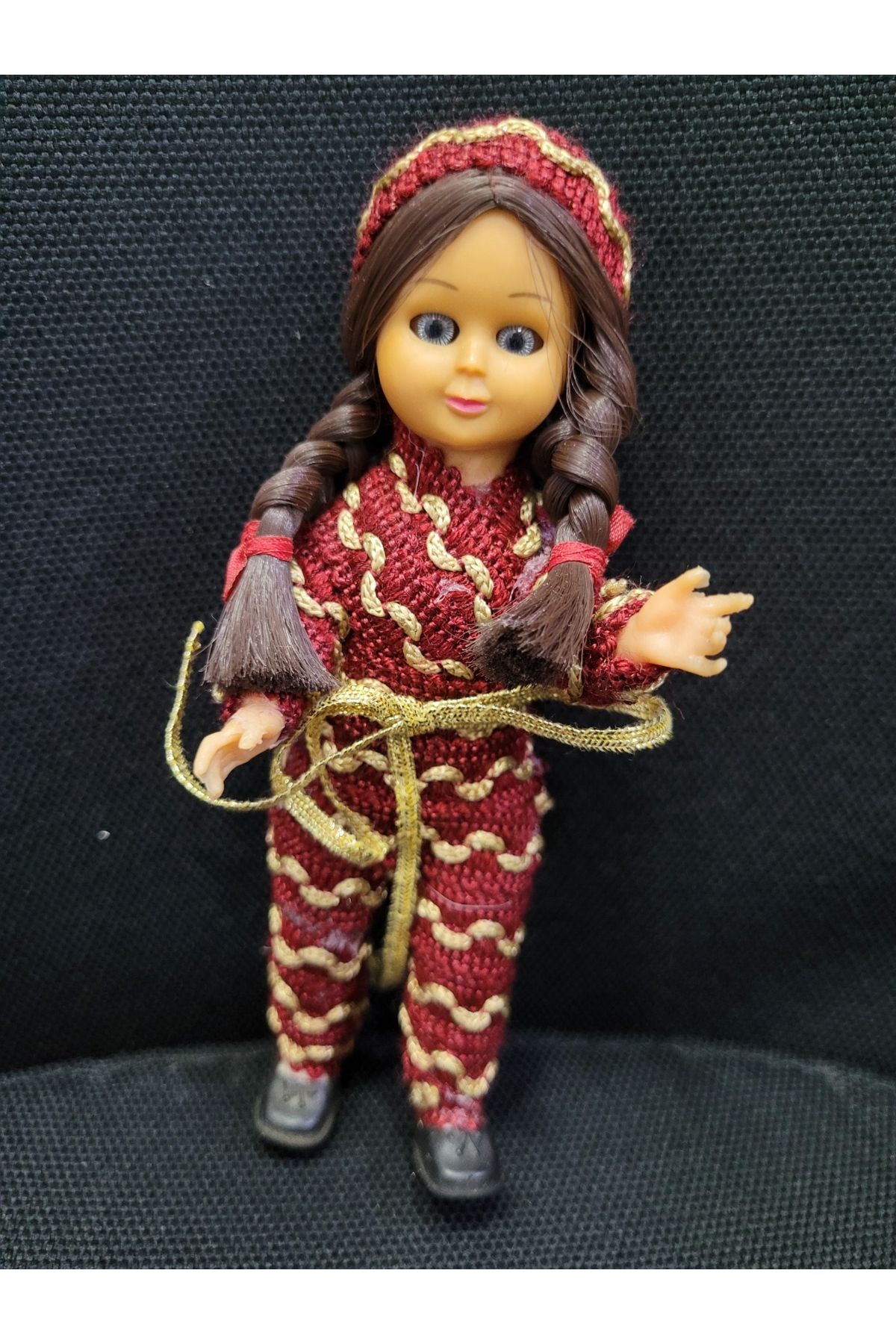 esdekor Kırmızı Kız Bebek Oyuncak Biblo Obje Gözleri Hareketli El Yapım 14cm Cameo Vinly Baby Doll 1 Adet