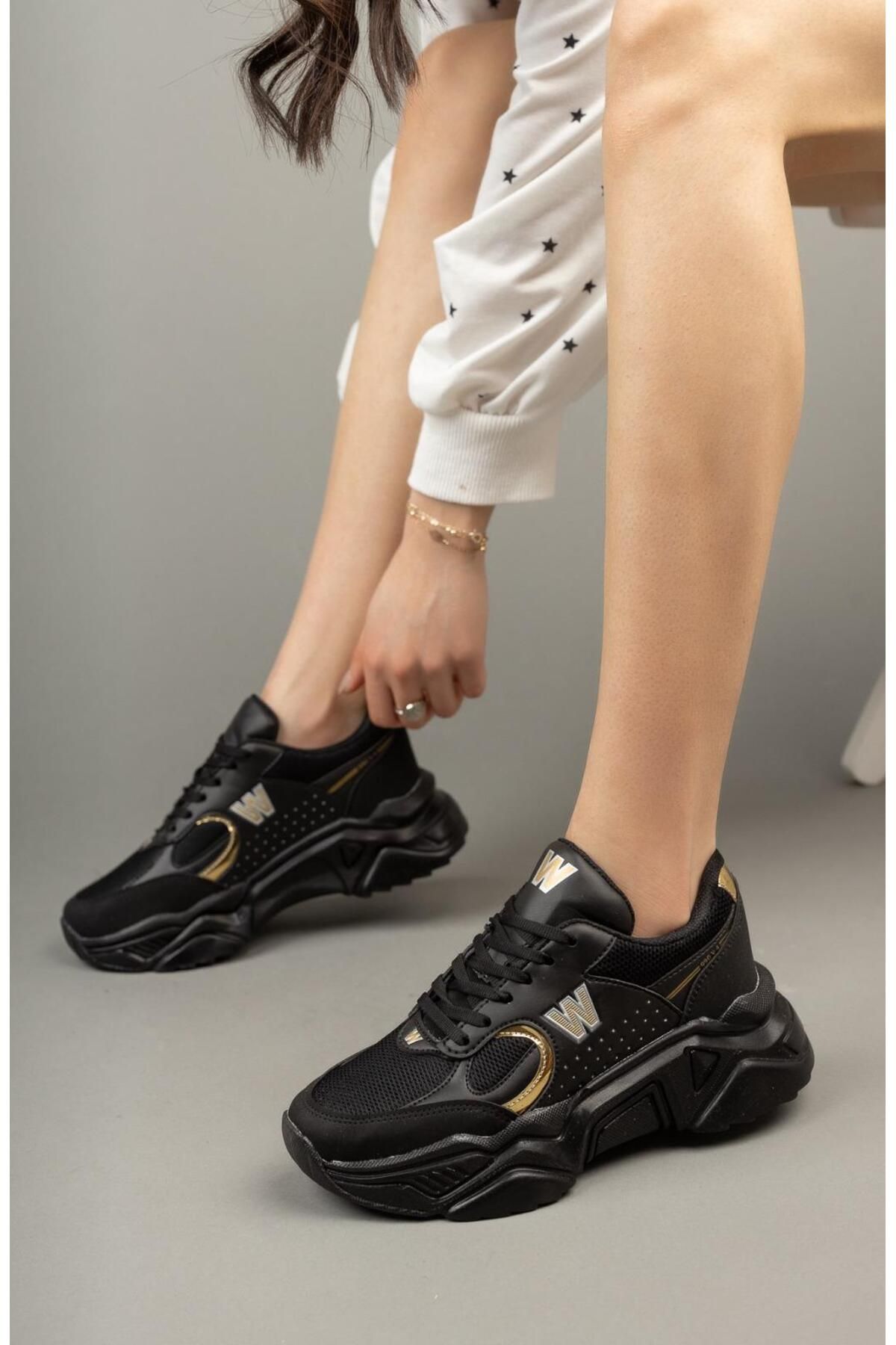 ayakkabıhavuzu Kadın Siyah Altın Sneaker