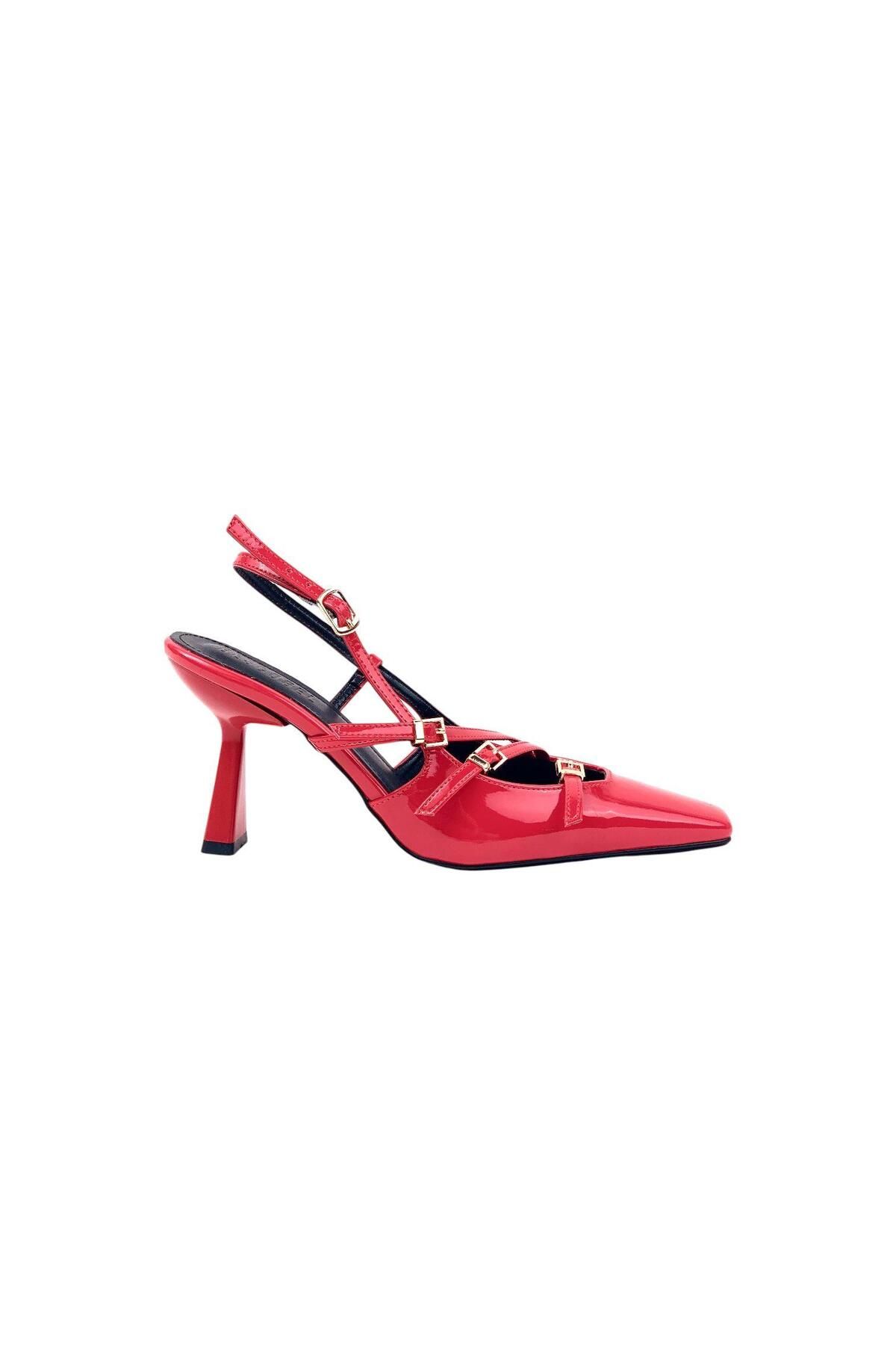 bescobel Kadın Keyta Kırmızı İnce Topuk 3 Tokalı Günlük Ayakkabı 8cm 766