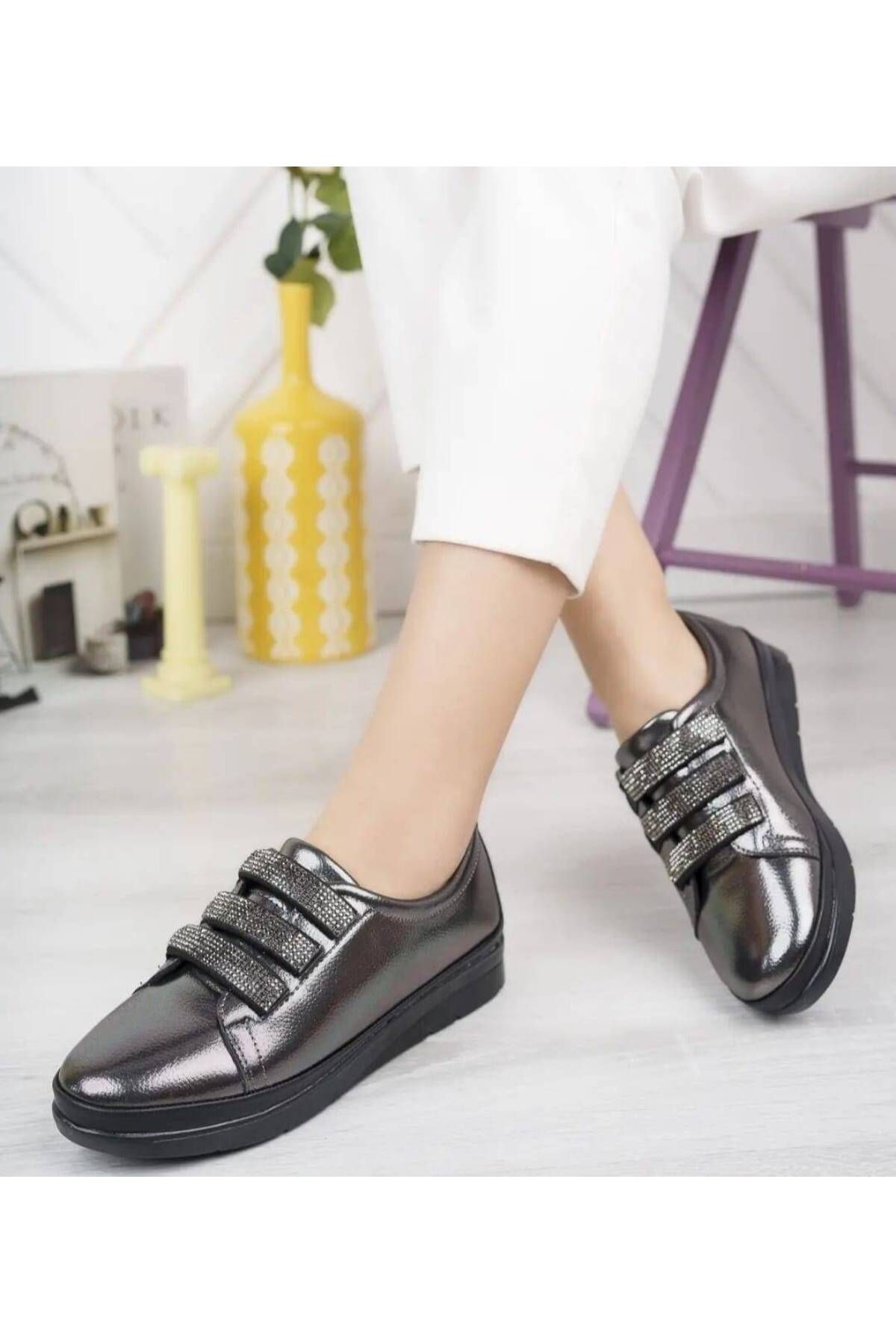 ayakkabıhavuzu Kadın Platin Streç Taşlı Ortapedik Casual Ayakkabı