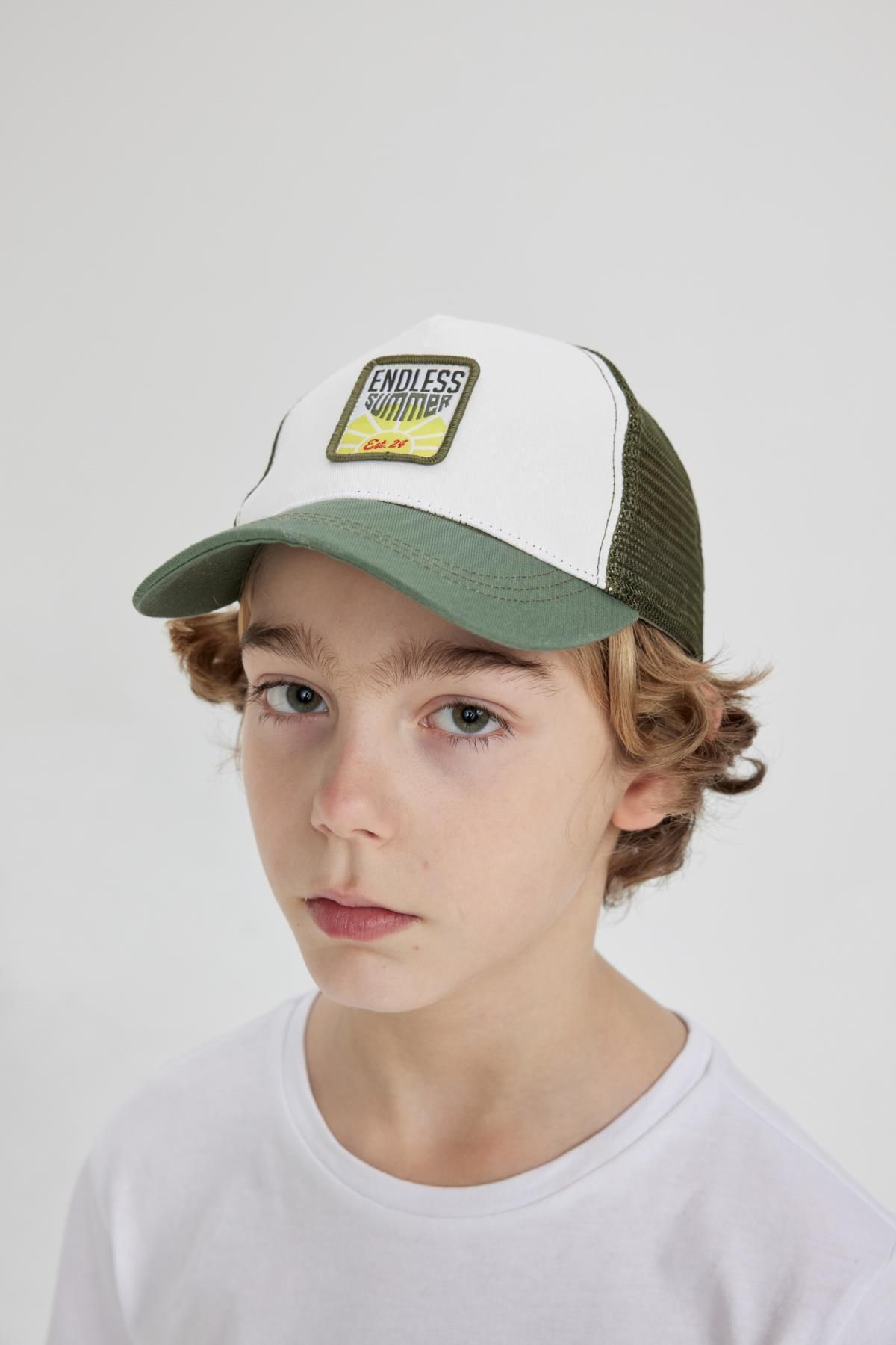 Defacto Erkek Çocuk Etiket Baskılı Gabardin Beyzbol Basketbol Şapkası B7907A824SM
