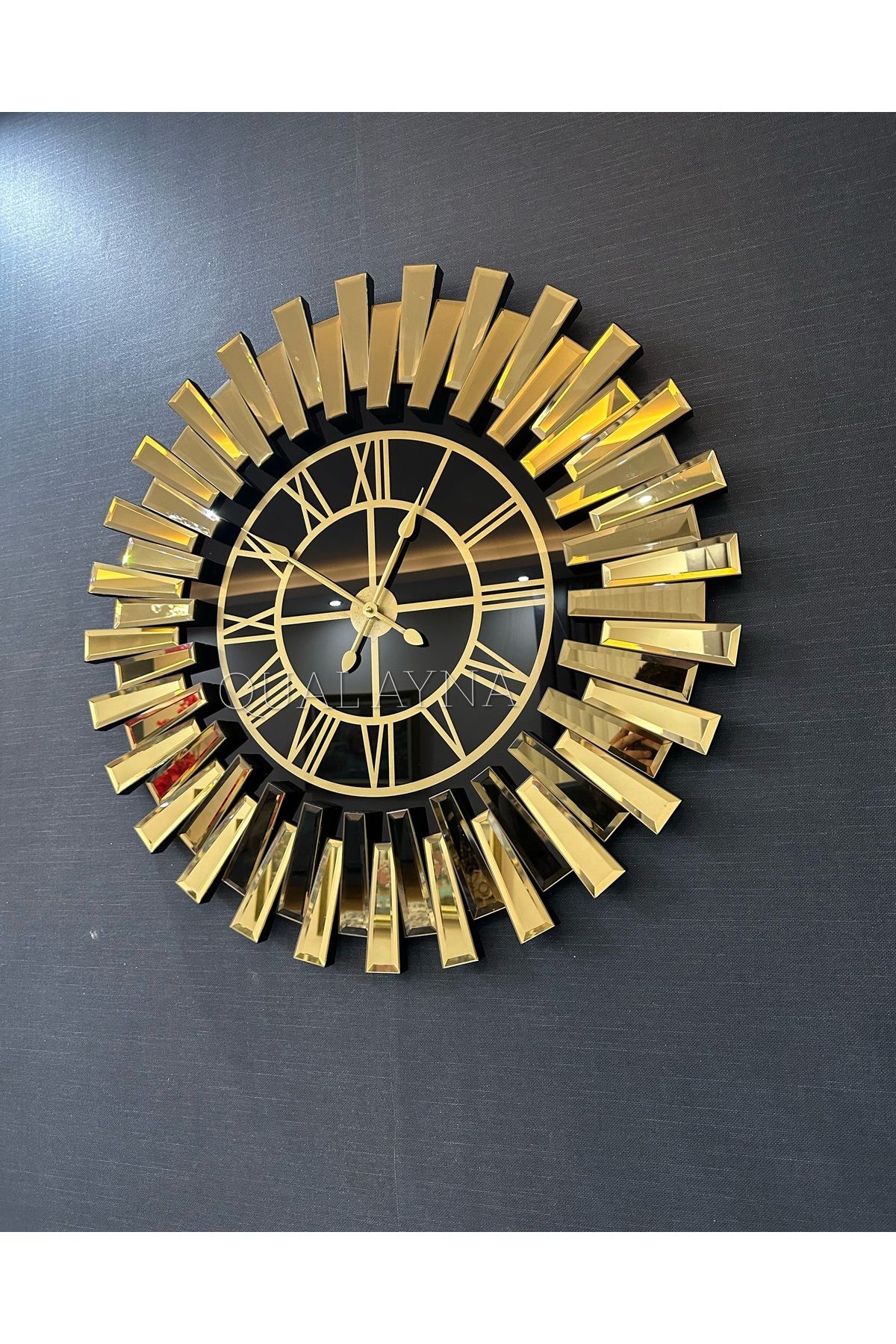 QUAL 83 cm Çapında Gold Aynalı Duvar Saati