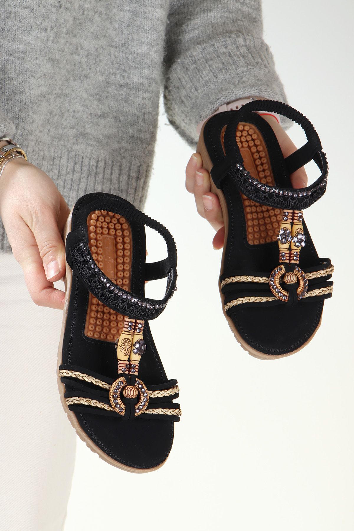 Vojo Gj Casoria Masaj Tabanlı Taş Detaylı Kadın Sandalet