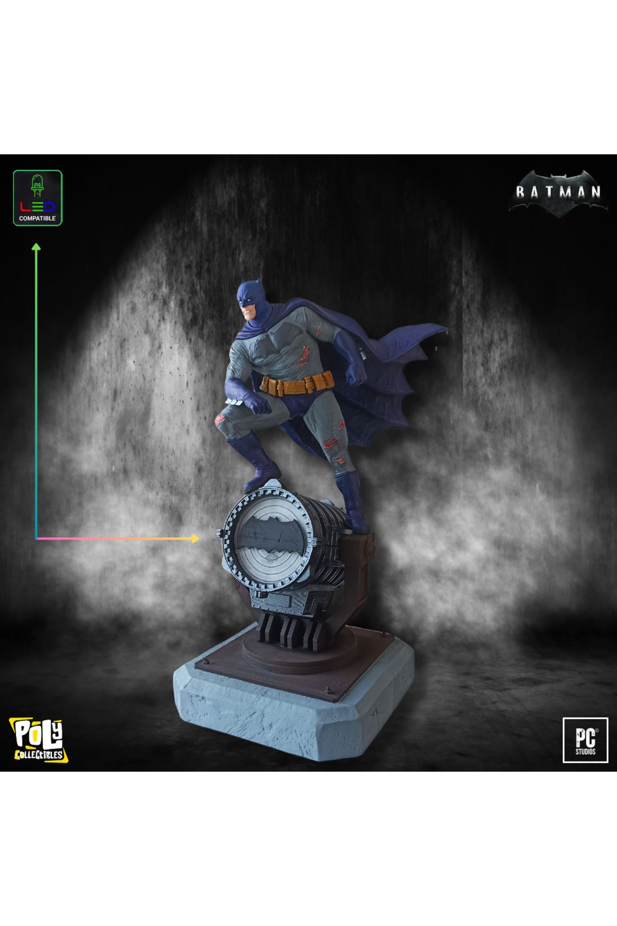 Batman Dark Knight On Bat Signal - Collectibles Figure