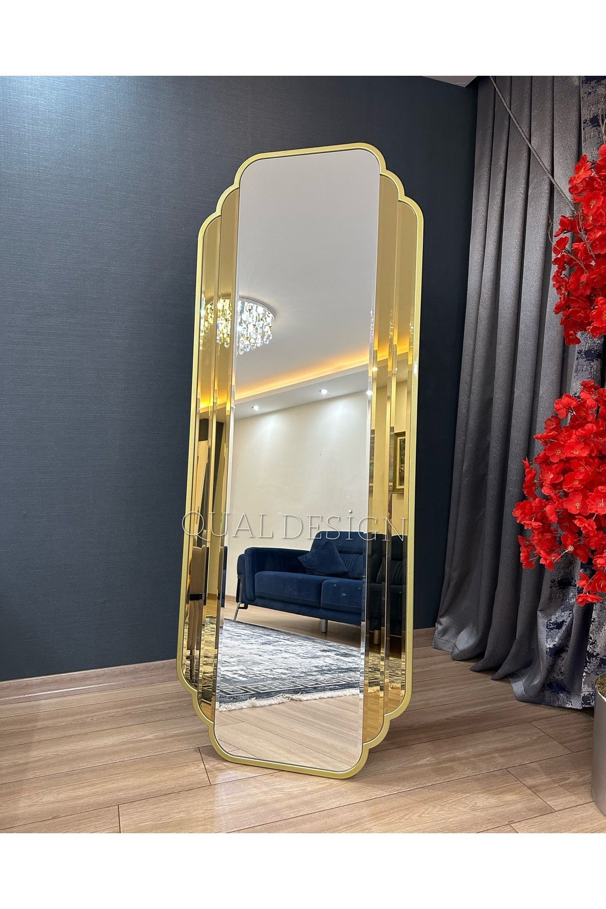 QUAL 70*180 Cm Gold Çerçeve Ve Gold Aynalı Ayaklı Boy Aynası