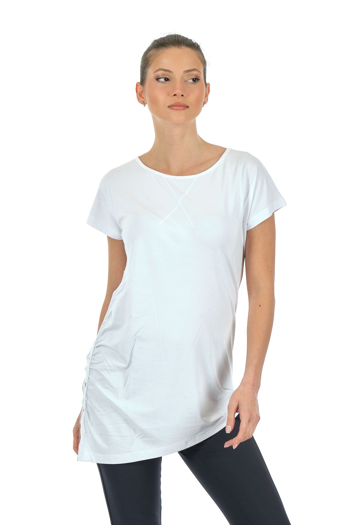 Vedi Yuvarlak Yaka Asimetrik Beyaz Kadın T-shirt 22122031