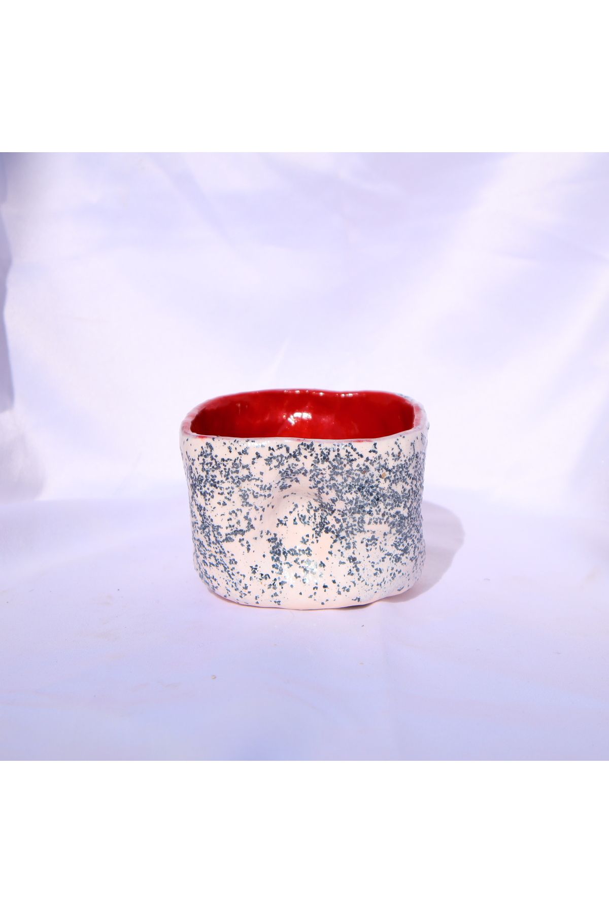 Lily & Loly Ceramics Eşsiz Tasarıma Sahip Beyaz Işıltılı Kulpsuz El Yapımı Seramik Kupa 200ml