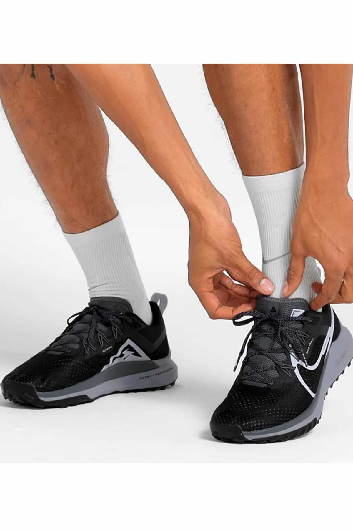 Nike React Pegasus Trail 4 Erkek Yürüyüş Koşu Ayakkabı Dj6158-001-sıyah