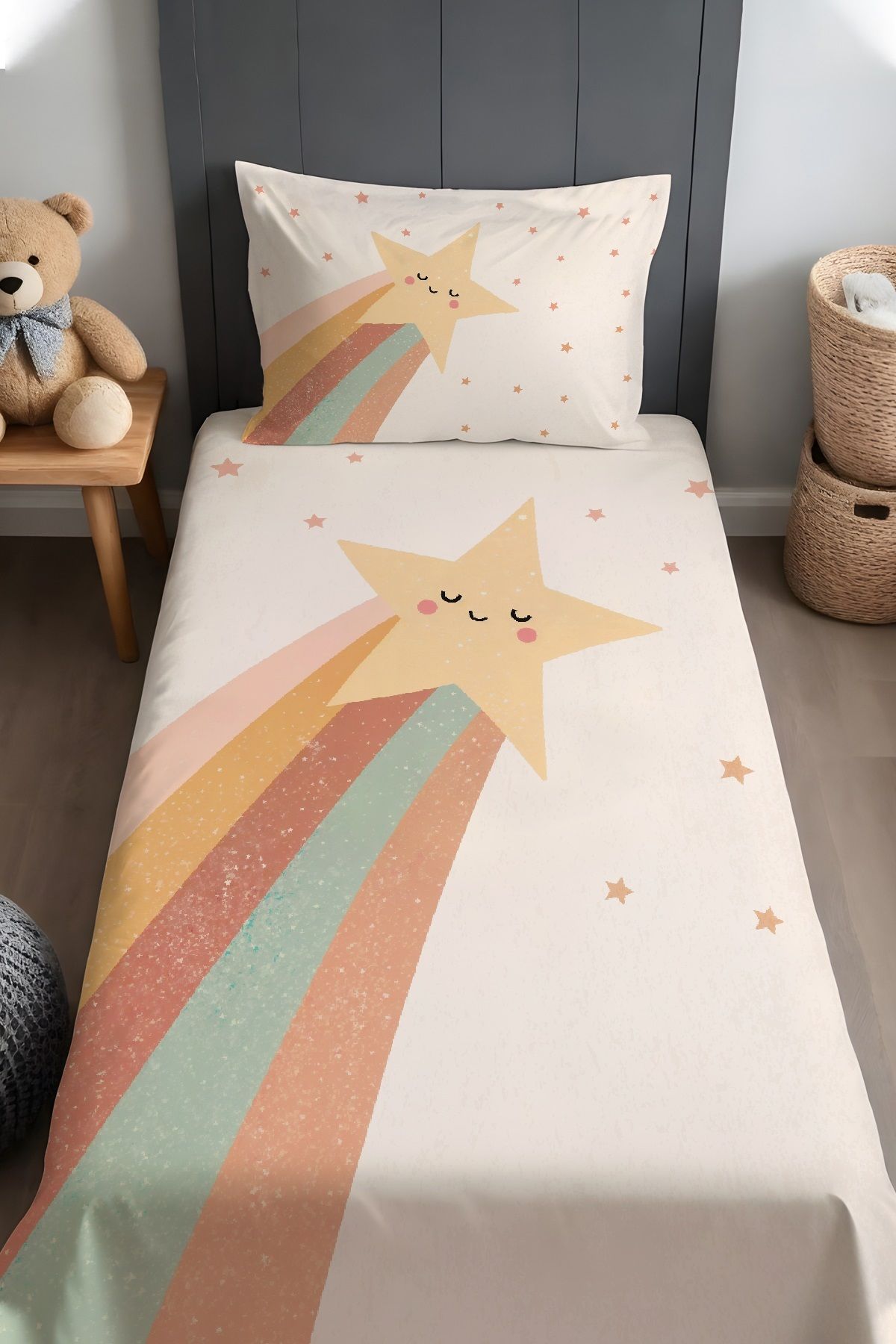 Evpanya Kayan Yıldız Desenli Yatak Örtüsü ve Yastık Kılıfı