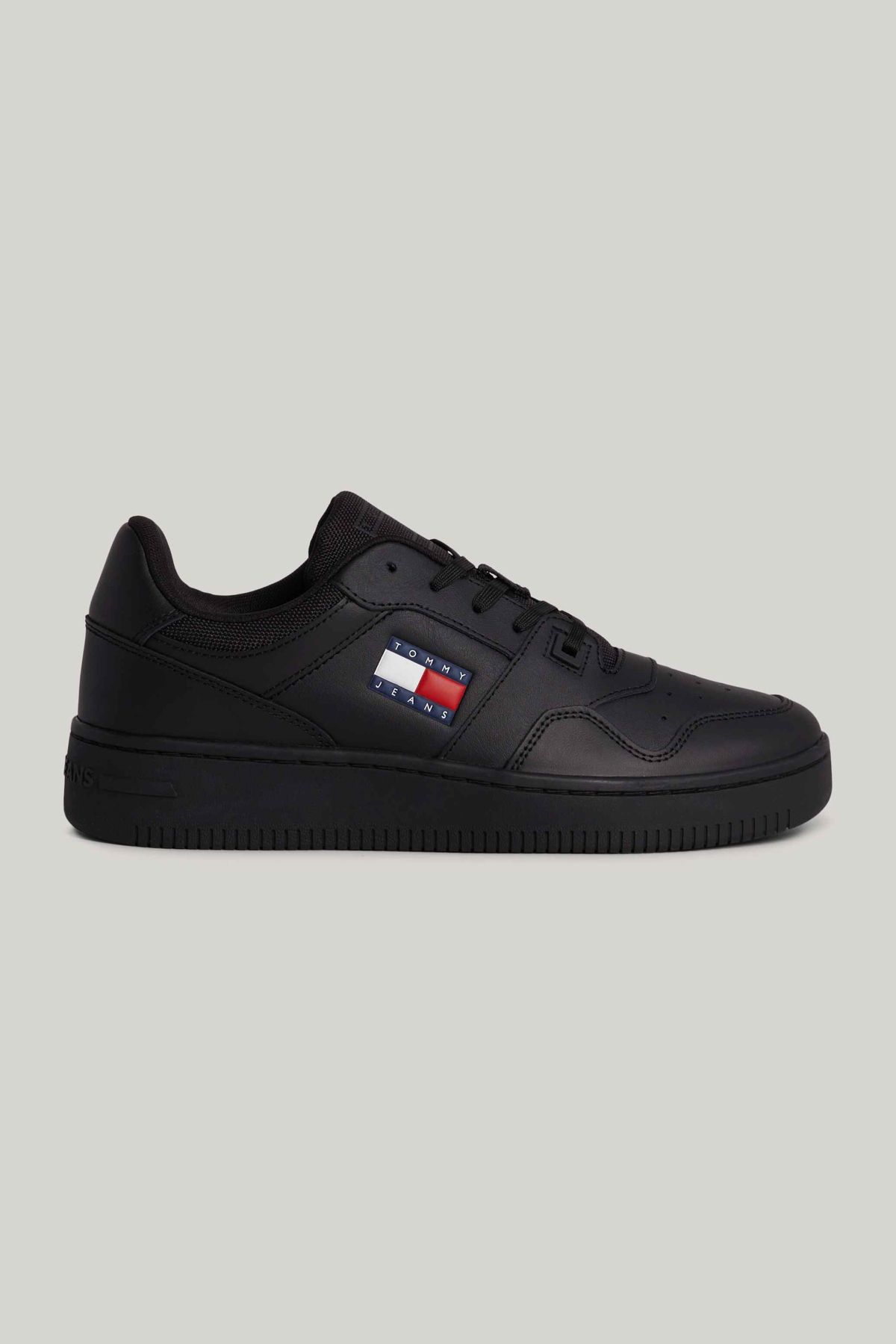 Tommy Hilfiger Erkek Marka Logolu Deri Üst Kauçuk Dış Tabanlı Gündelik Kullanıma Uygun Siyah Sneaker Em0em01395-Bds