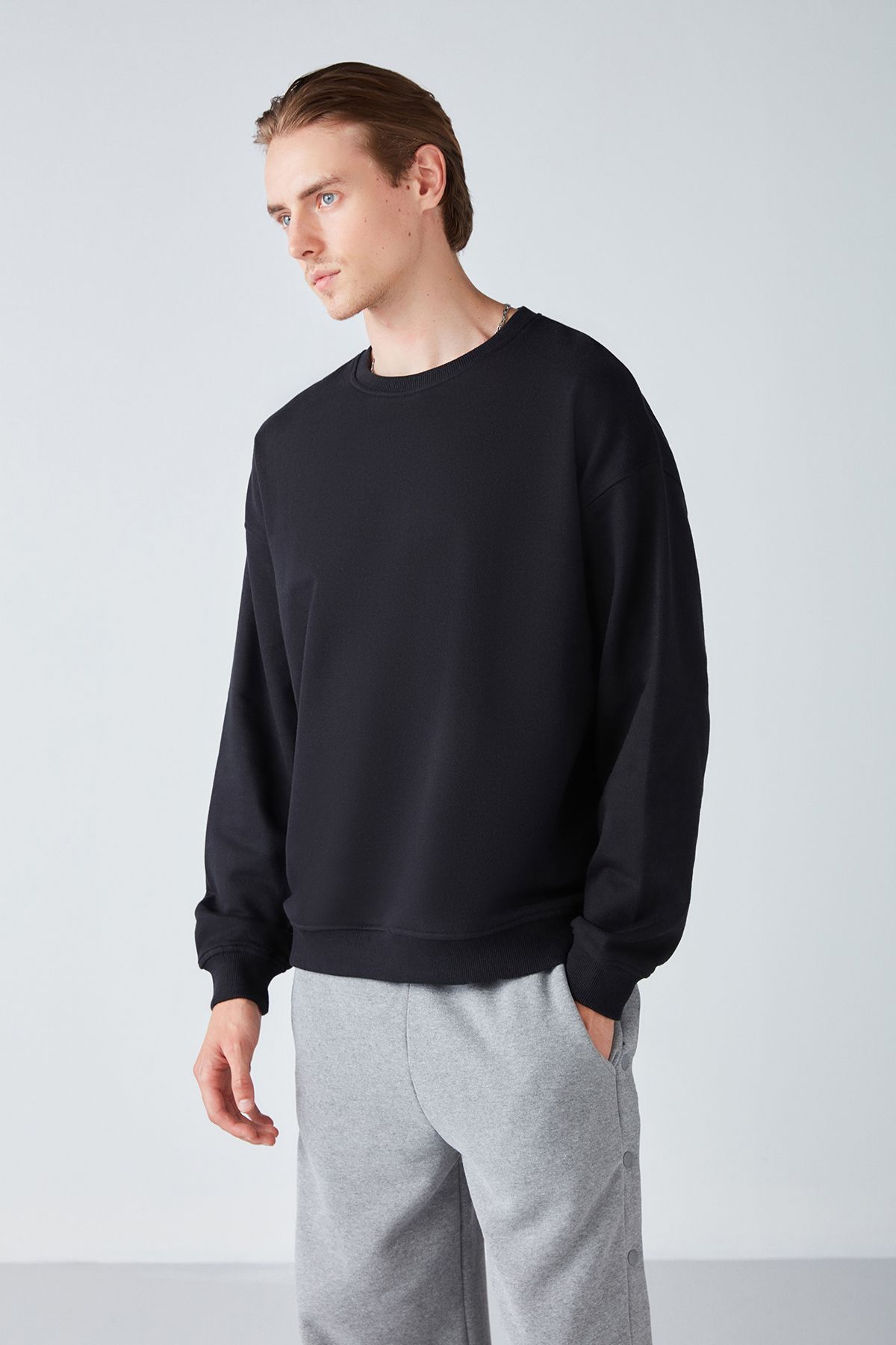 GRIMELANGE Stephan Erkek Yumuşacık Kumaşlı Oversize Fit Yuvarlak Yakalı Siyah Sweatshirt
