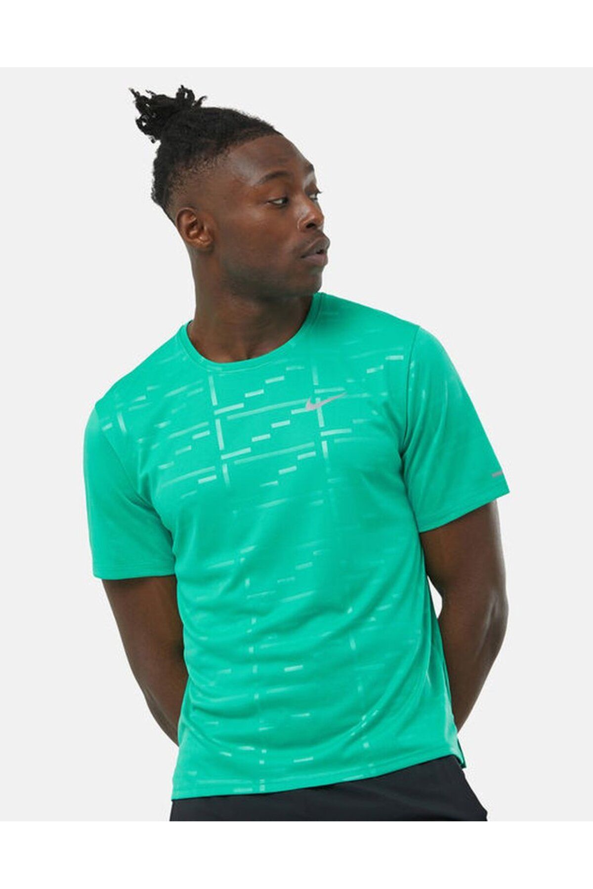 Nike Dri-Fit  UV Korumalı Koşu Antrenman Tişörtü Turkuvaz Yeşil Renk dv8104-372